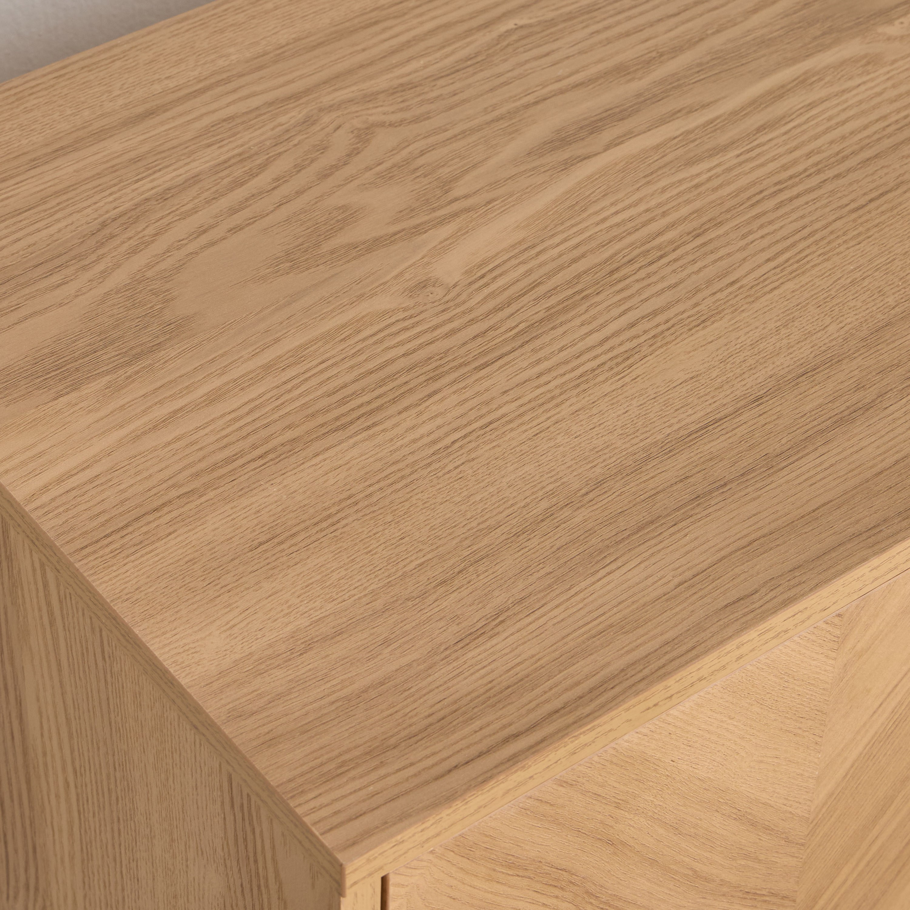 وحدة تخزين - شيفي-furniture-livingroom-storageanddisplaycabinets-image-4