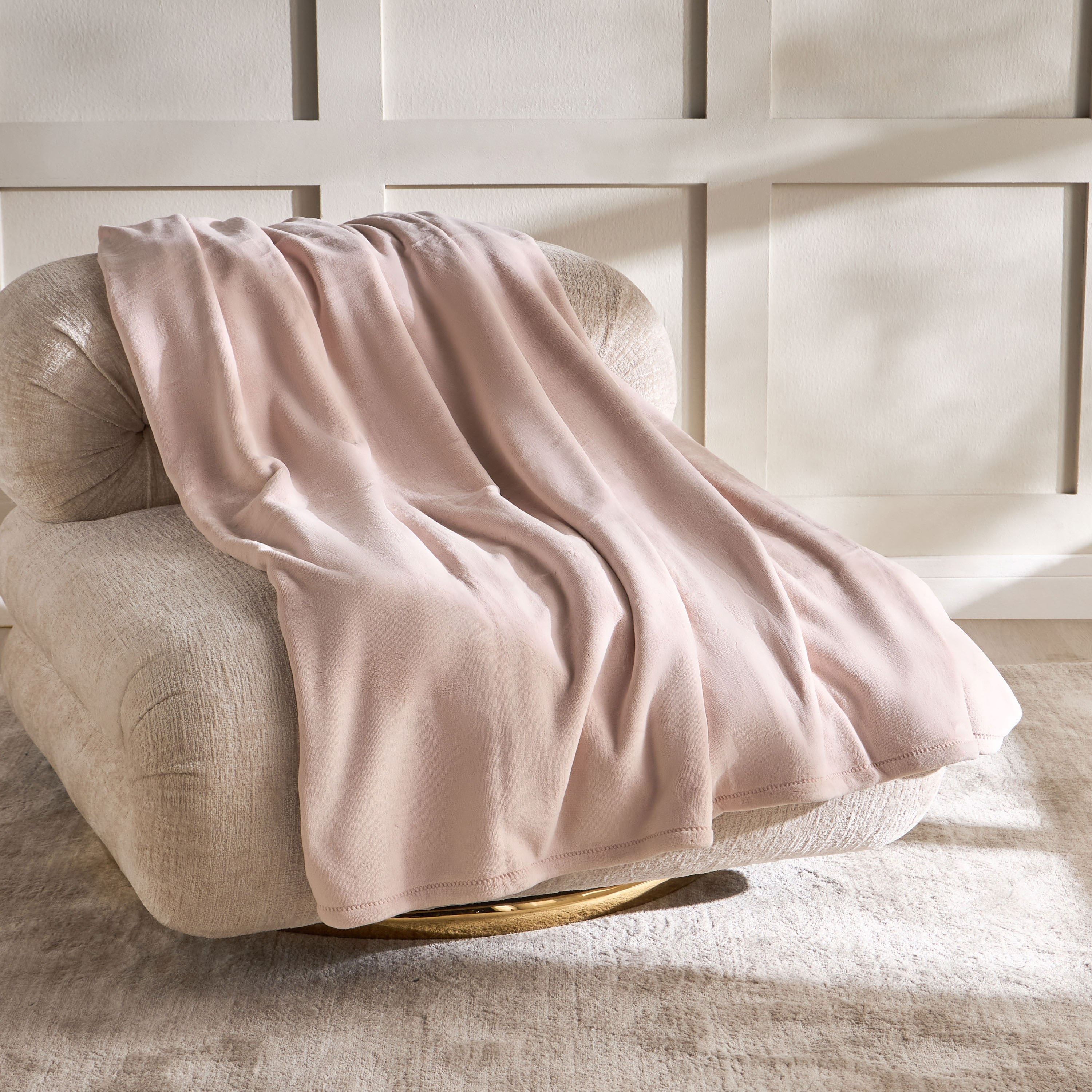 Patricia Flannel Queen Blanket - 160x240 cm-household-bedding-blankets-image-1