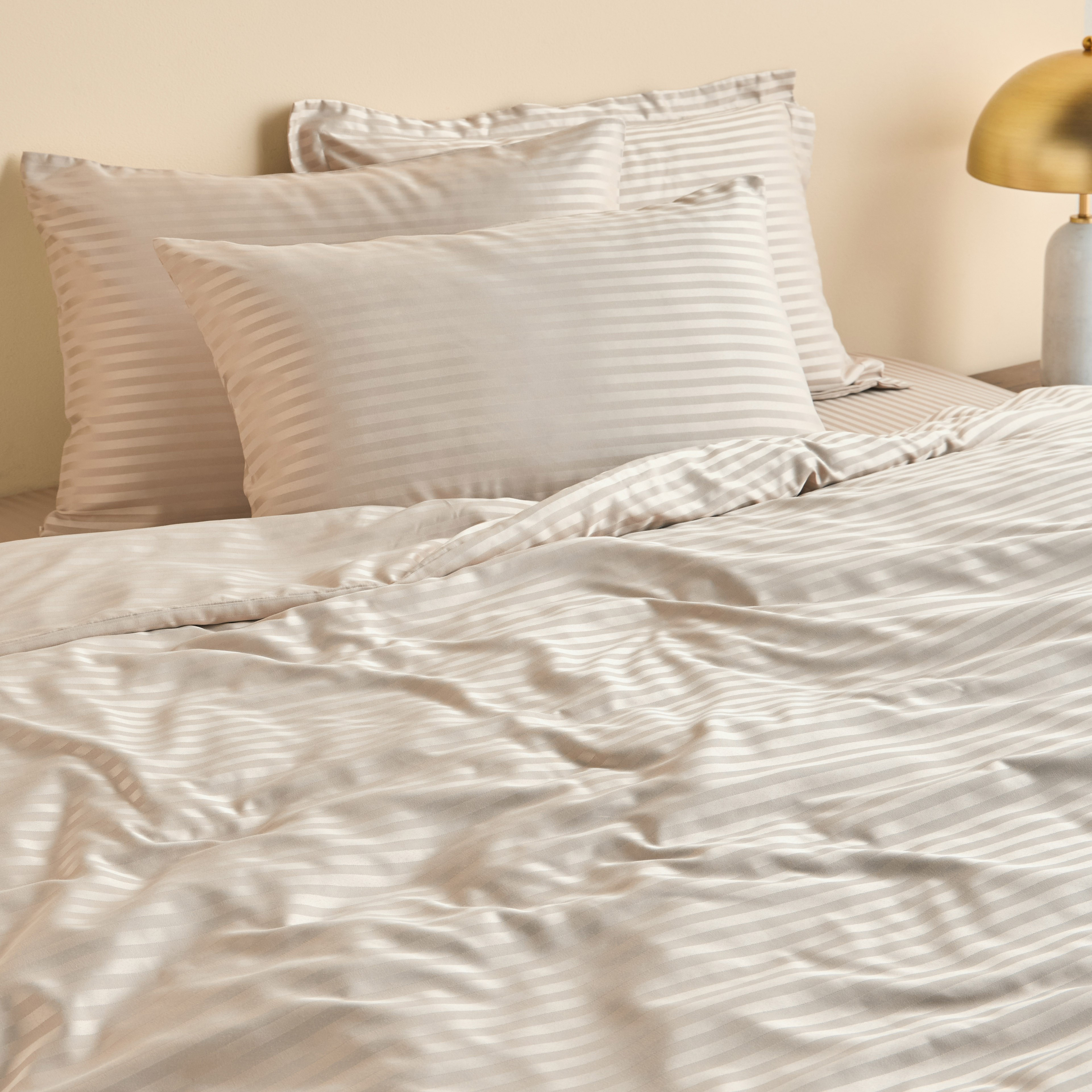 طقم غطاء لحاف مخطط كامل 3 قطع - هوتيل - 160x200 سم-household-bedding-duvetandcovers-duvetcovers-image-6