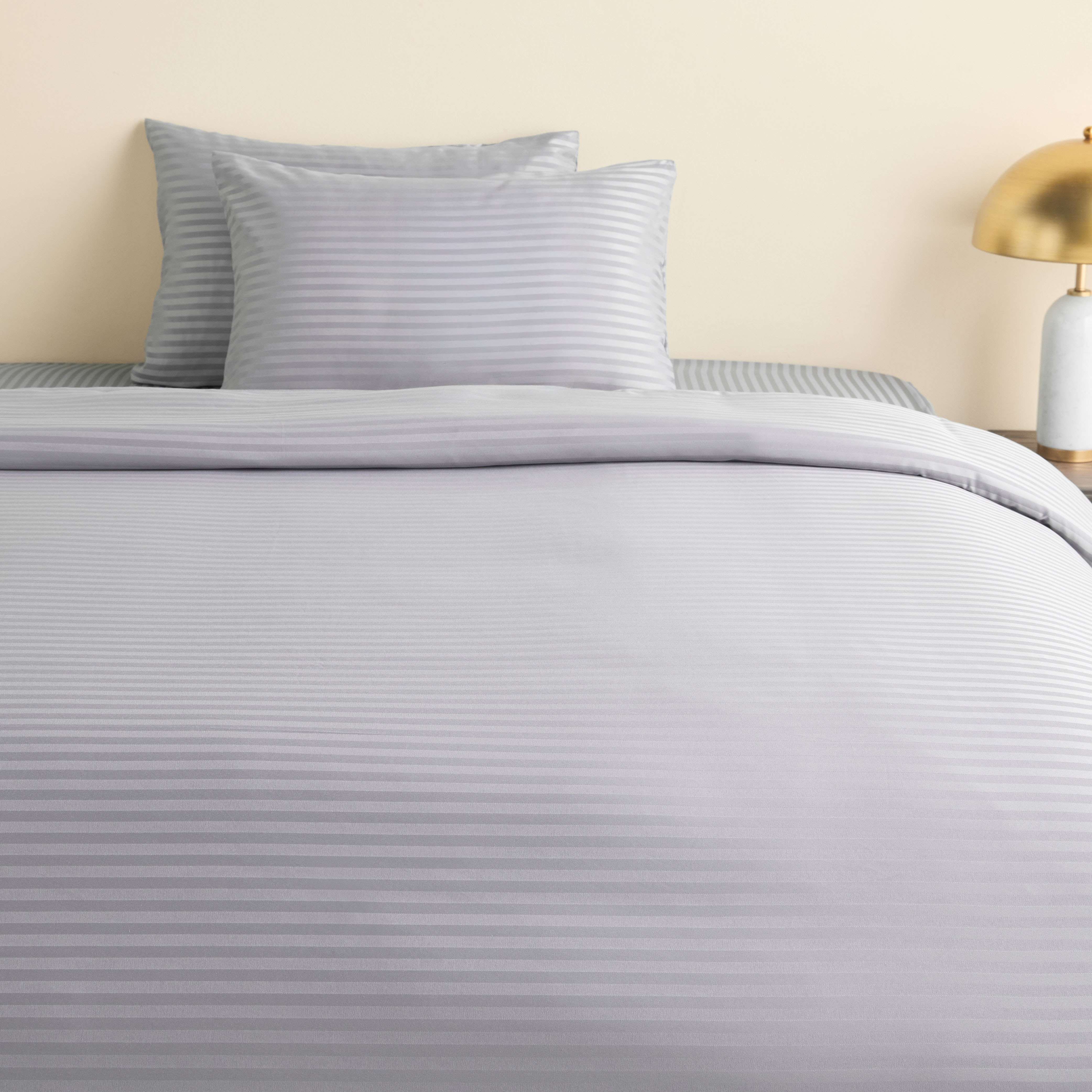 طقم غطاء لحاف مخطط كامل 3 قطع - هوتيل - 160x200 سم-household-bedding-duvetandcovers-duvetcovers-image-2