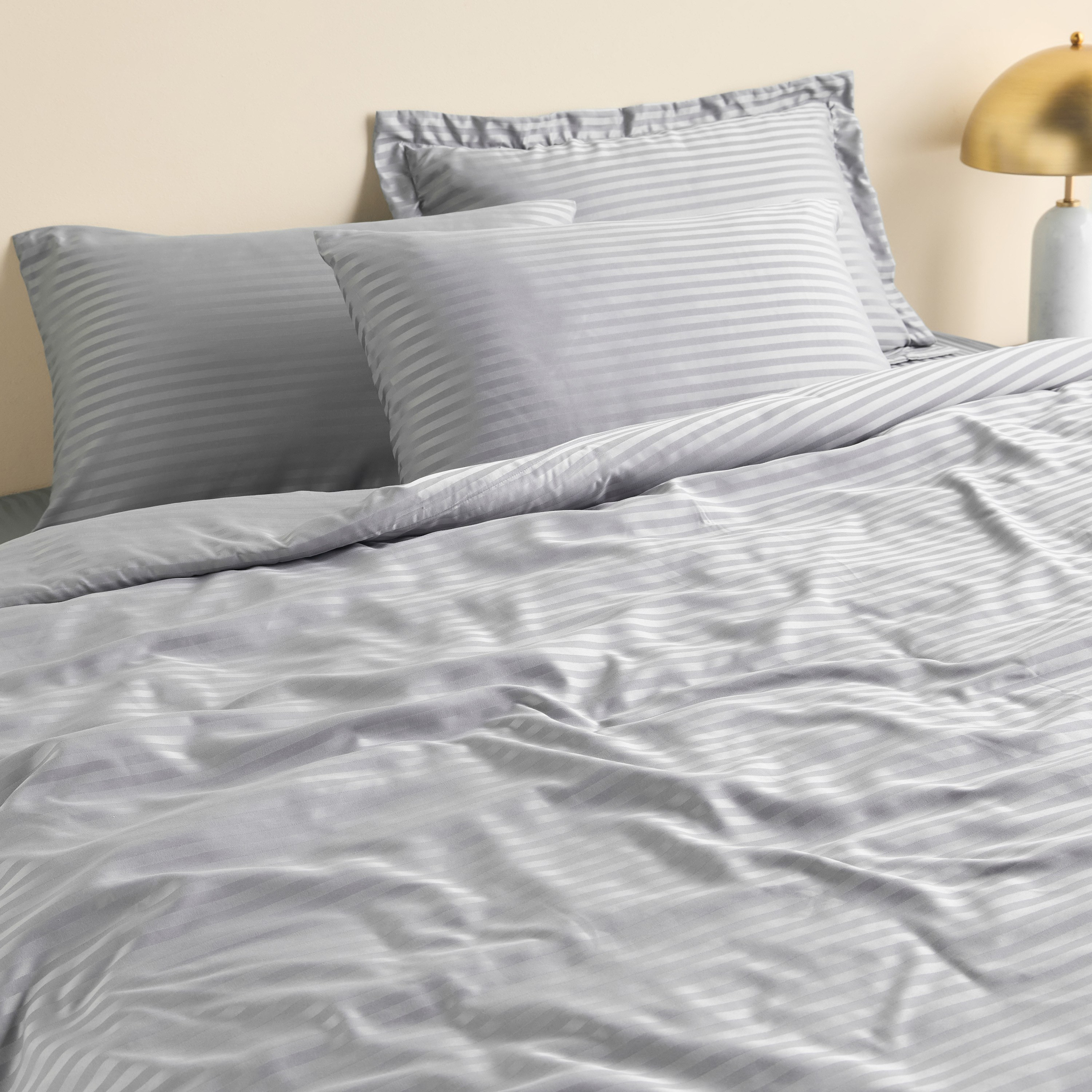 طقم غطاء لحاف مخطط كينج 3 قطع - هوتيل - 220x230 سم-household-bedding-duvetandcovers-duvetcovers-image-6