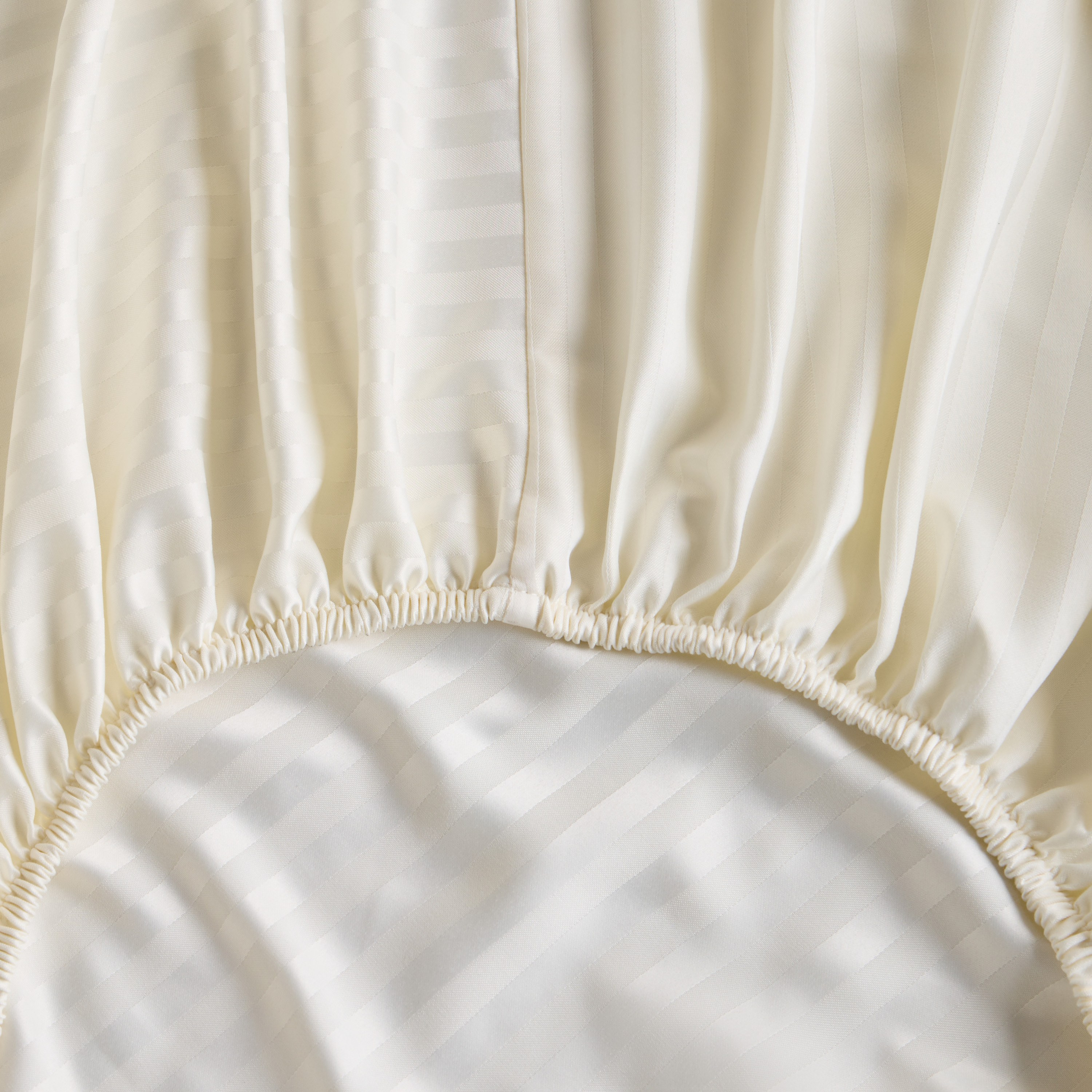 Hotel Stripe Queen Fitted Sheet - 160x200 cm-household-bedding-sheetsandpillowcases-fittedsheets-image-2