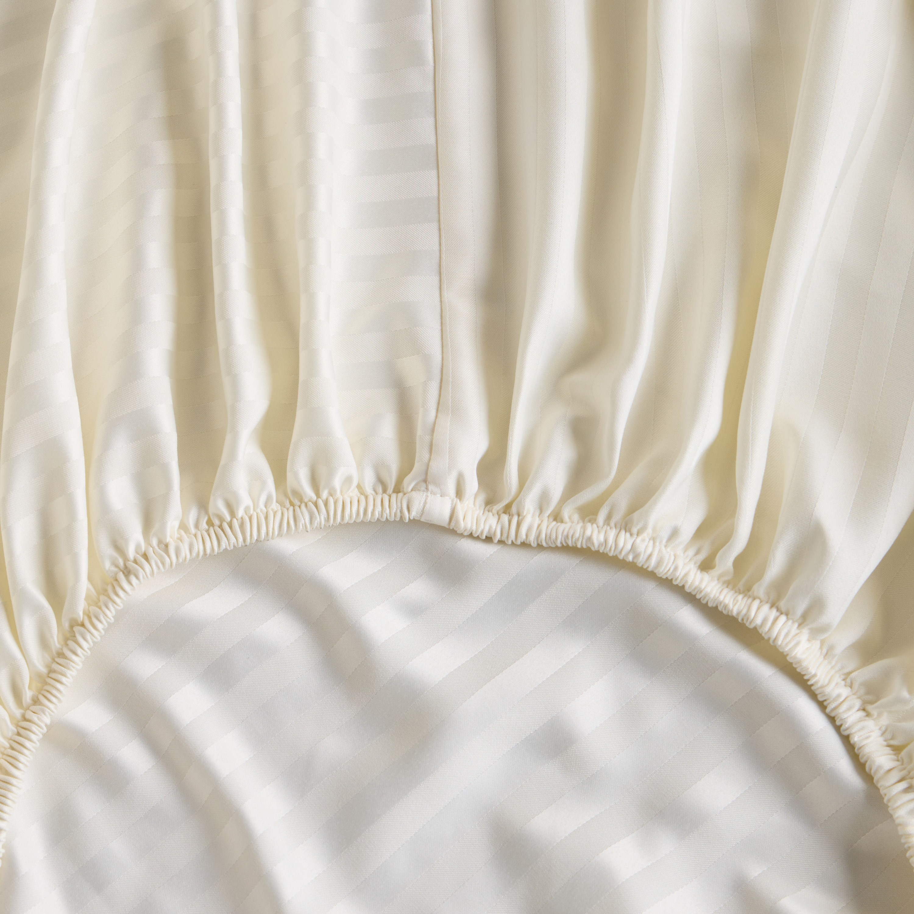 Hotel Stripe King Fitted Sheet - 180x205 cm-household-bedding-sheetsandpillowcases-fittedsheets-image-2