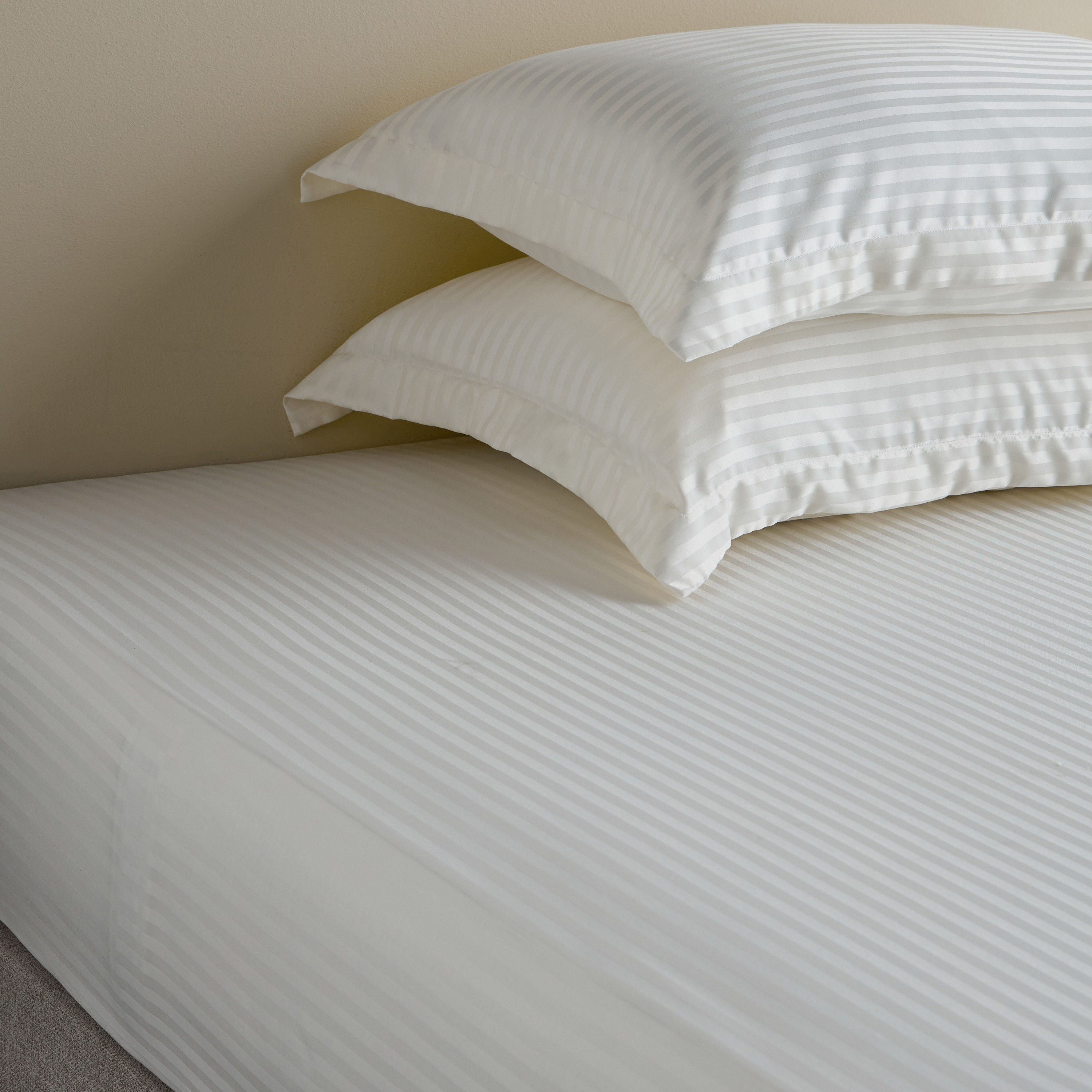 Hotel Stripe 2-Piece Pillowcase Set - 50x75 cm-household-bedding-sheetsandpillowcases-pillowcases-image-4