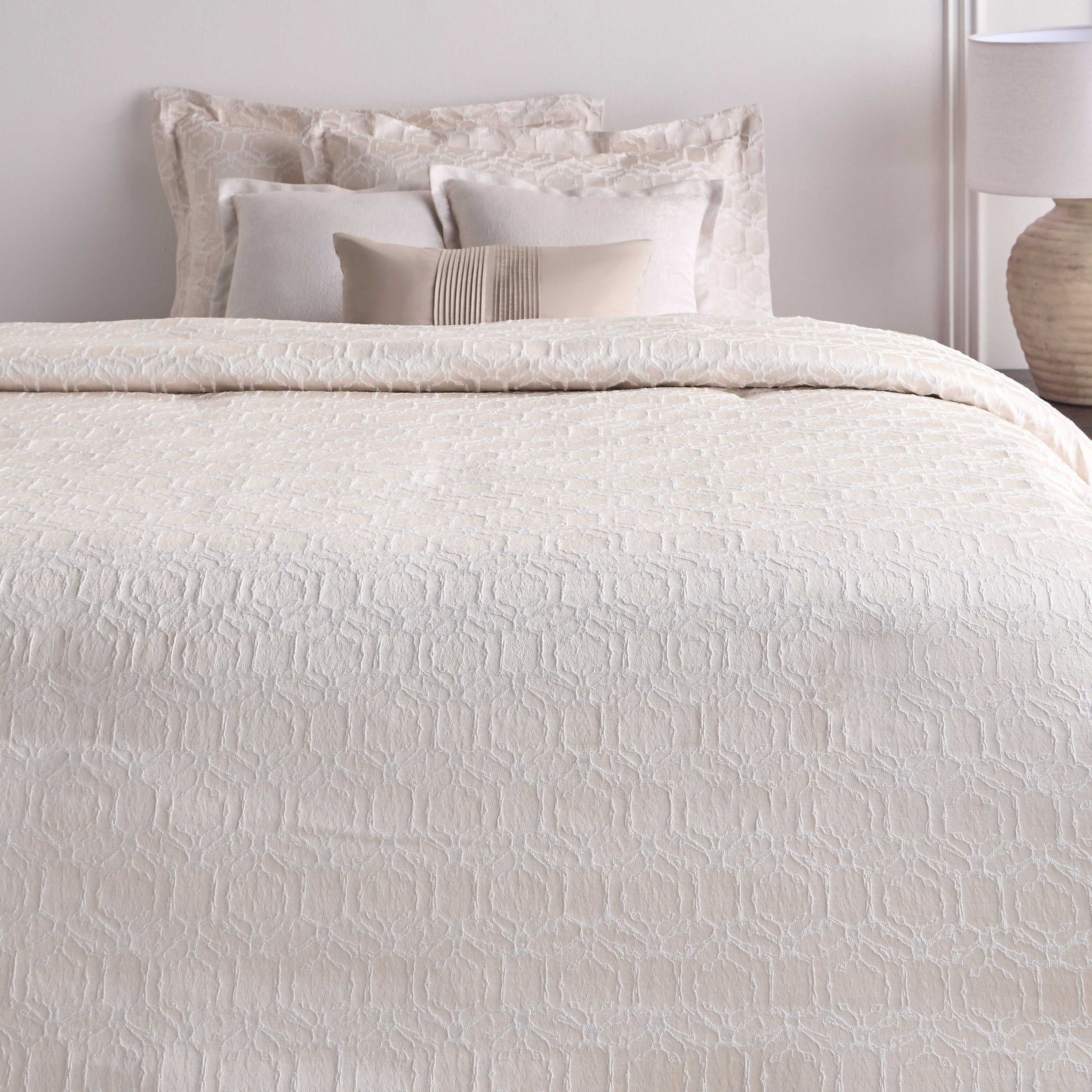Sculptural Elegance Jacquard 6-Piece Super King Comforter Set - 250x260 cm-household-bedding-comfortersandbedspreads-comforters-image-2