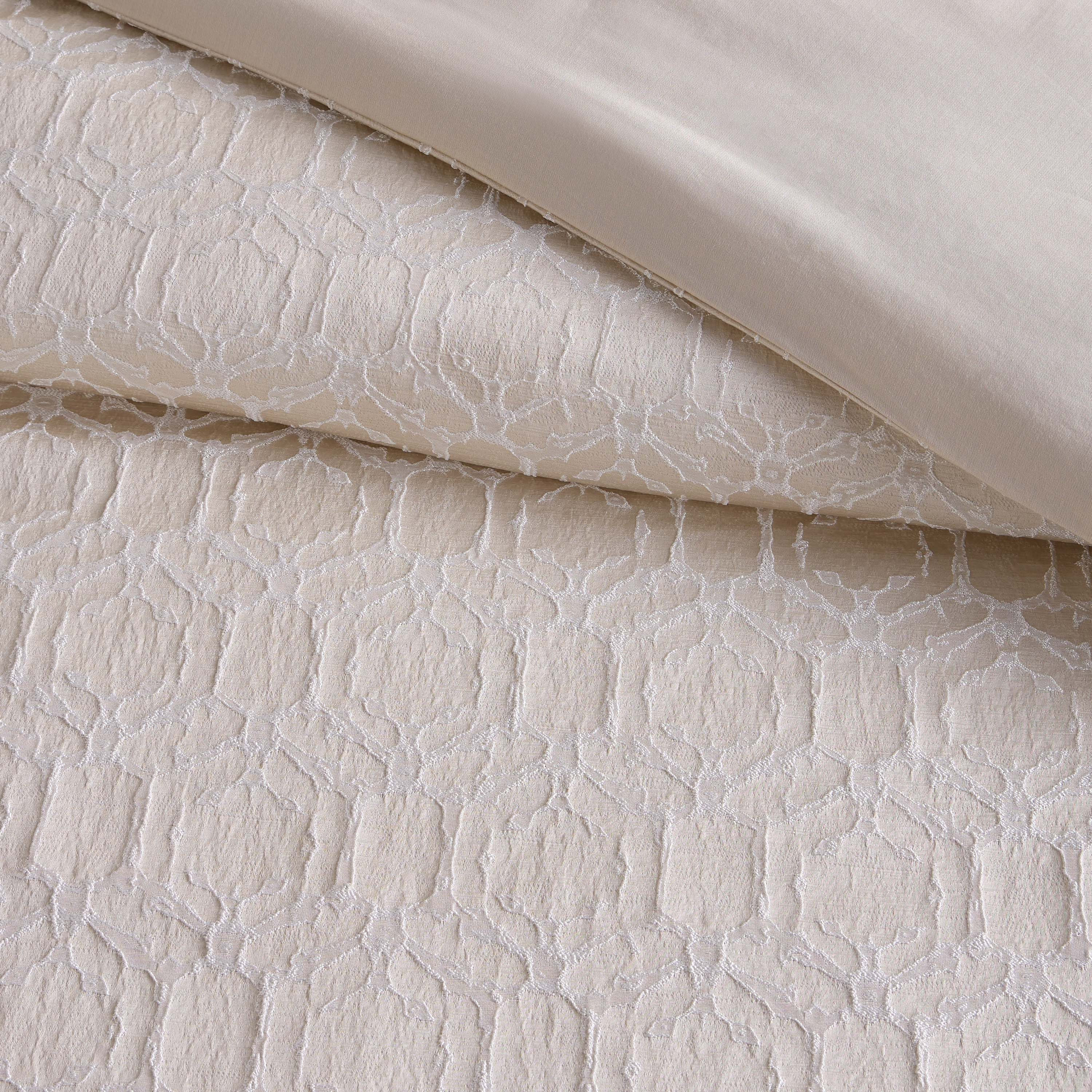 Sculptural Elegance Jacquard 6-Piece Super King Comforter Set - 250x260 cm-household-bedding-comfortersandbedspreads-comforters-image-4