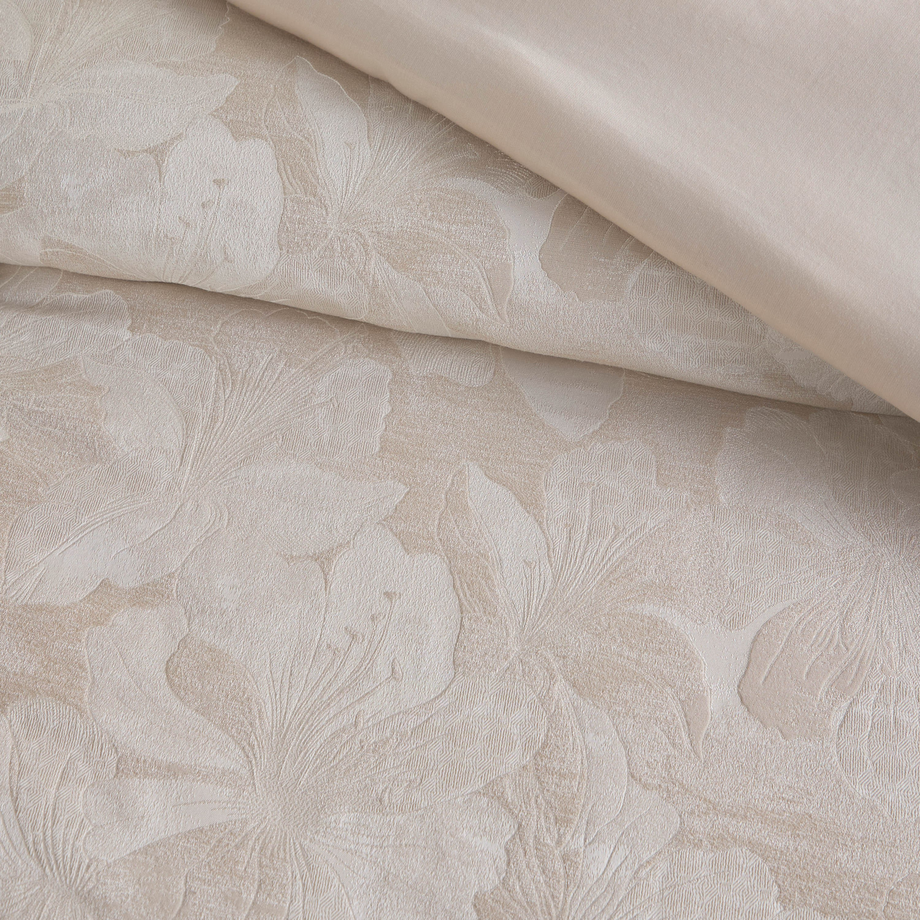 Wrangell Floral Jacquard 6-Piece Super King Comforter Set - 250x260 cm-household-bedding-comfortersandbedspreads-comforters-image-4