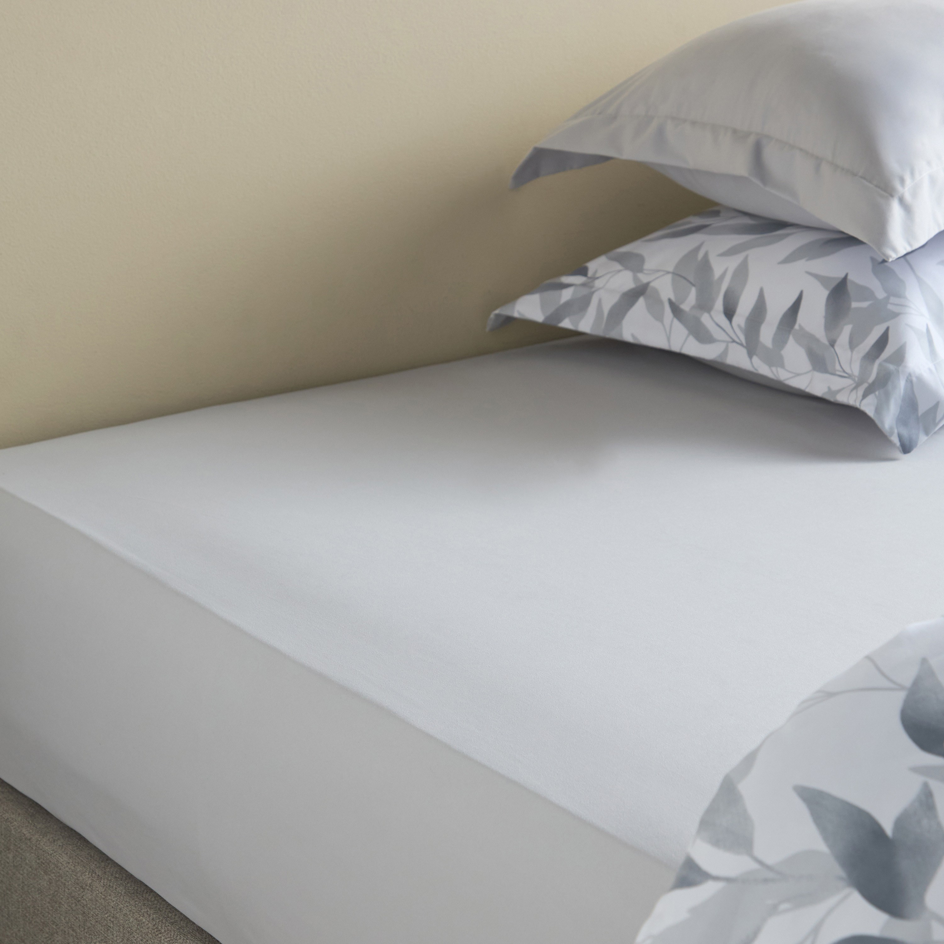 Alicent Printed 4-Piece Full Comforter and Sheet Set - 160x240 cm-household-bedding-comfortersandbedspreads-bedinabag-image-5