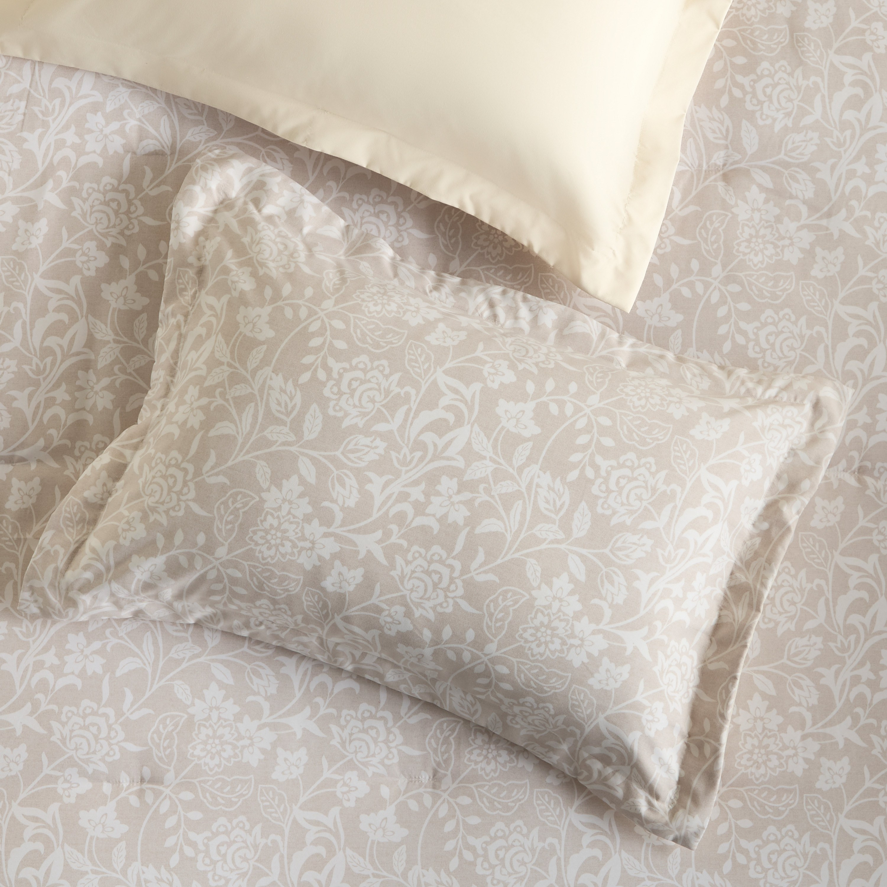 Ginny Floral Print 4-Piece Full Comforter and Sheet Set - 160x240 cm-household-bedding-comfortersandbedspreads-bedinabag-image-3