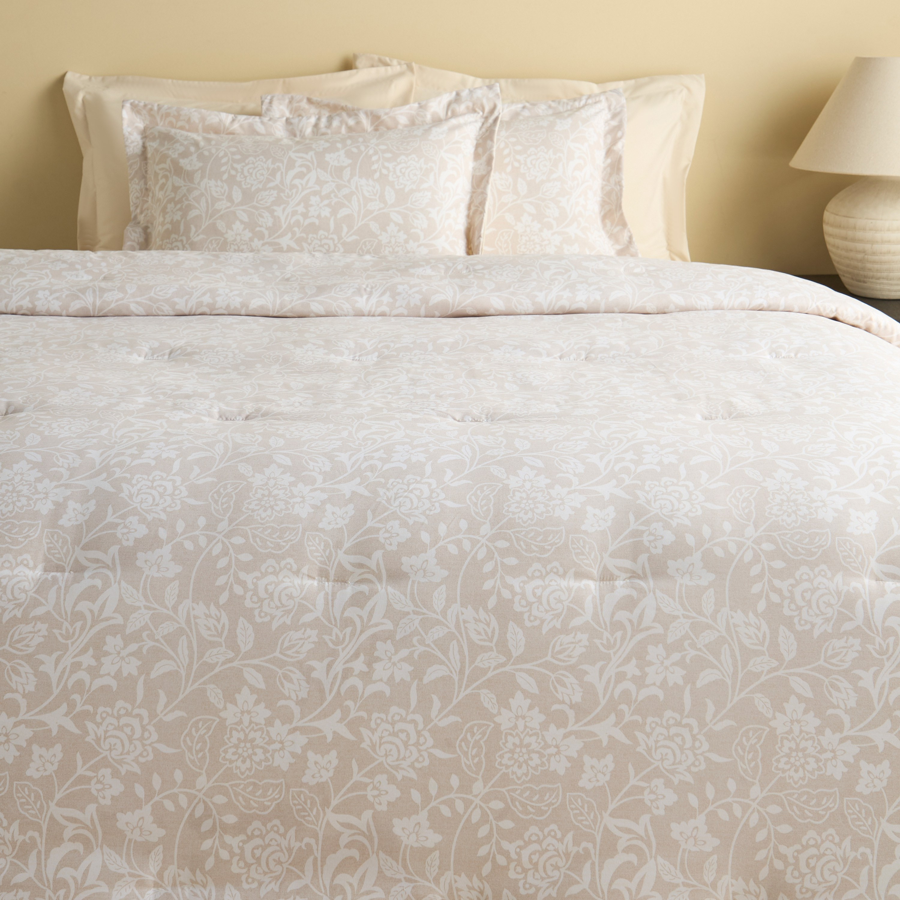 Ginny Floral Print 6-Piece Super King Comforter and Sheet Set - 240x260 cm-household-bedding-comfortersandbedspreads-bedinabag-image-2