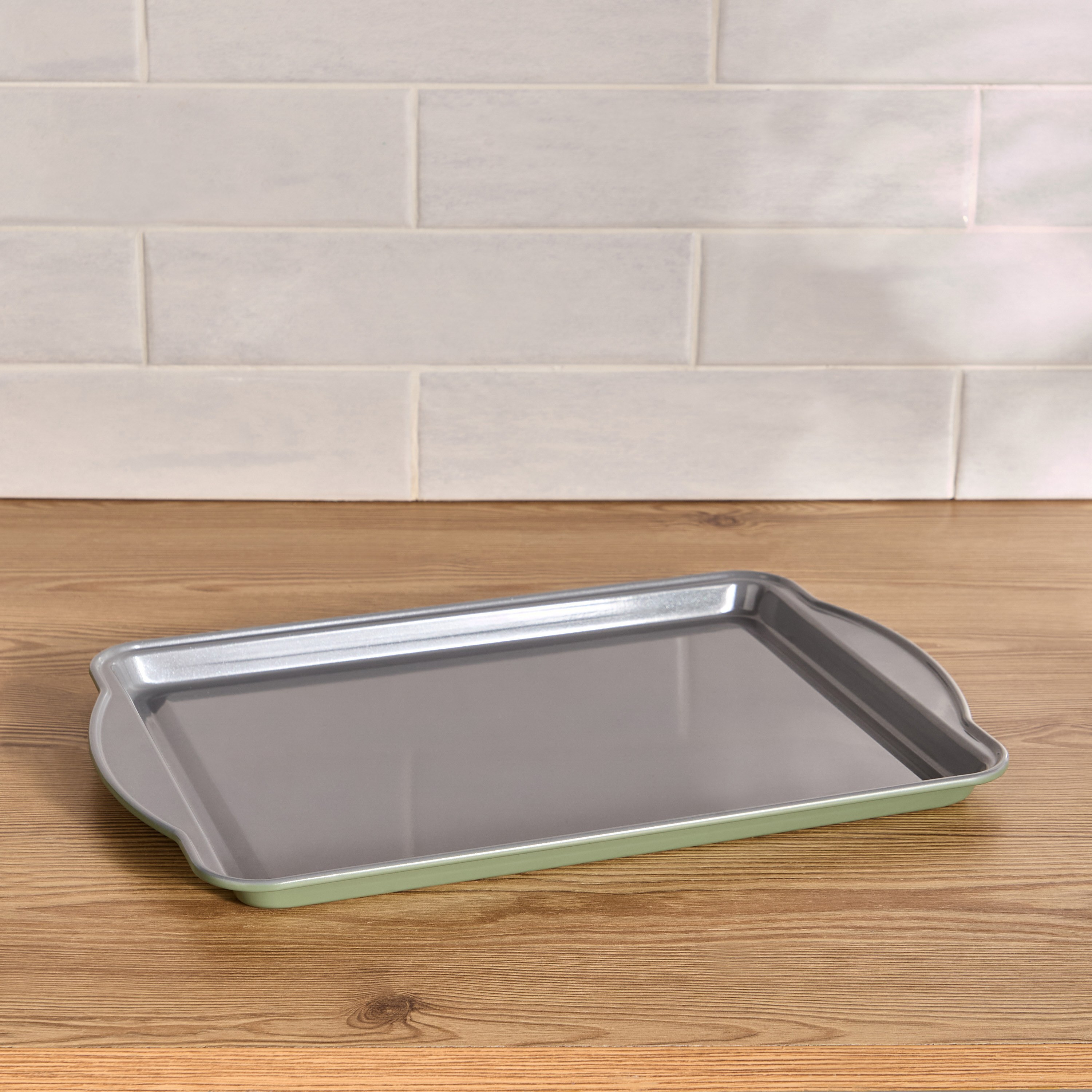 Bake It Carbon Steel Baking Tray - 26x39 cm-household-kitchen-bakeware-bakingpansandmoulds-image-1