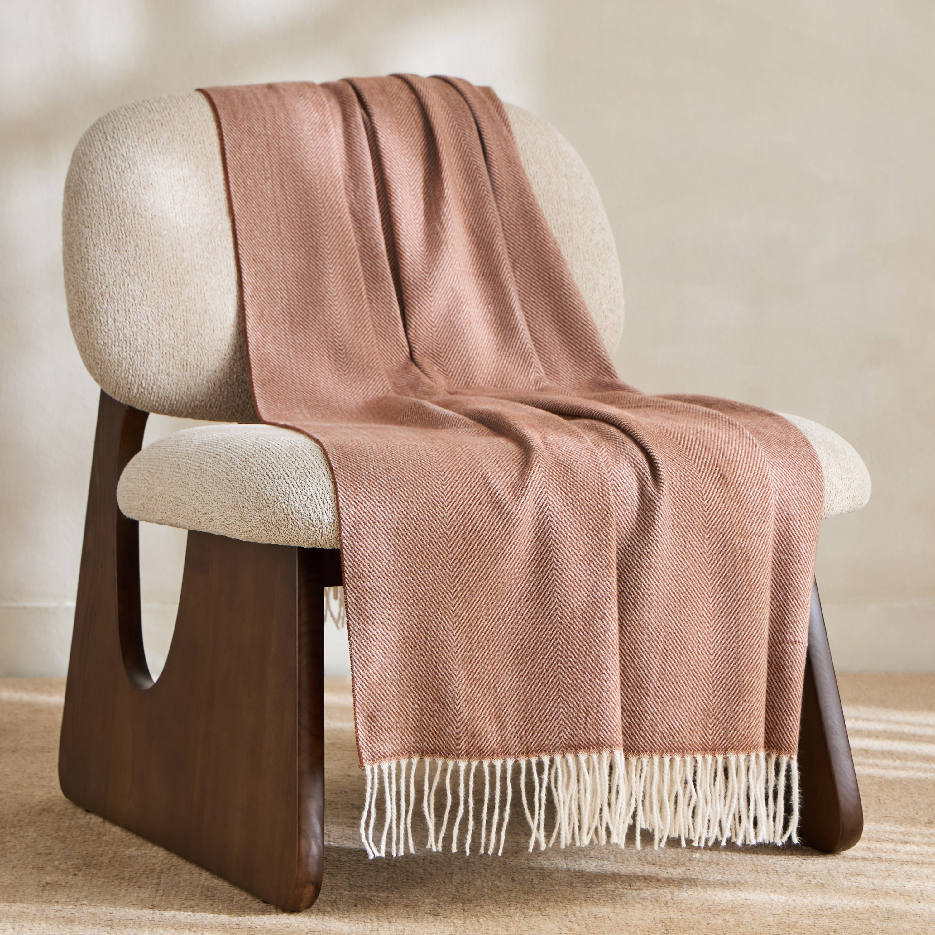 Isabella Soft Throw - 130x170 cm-household-cushionsandthrows-throwsandblankets-throws-image-1
