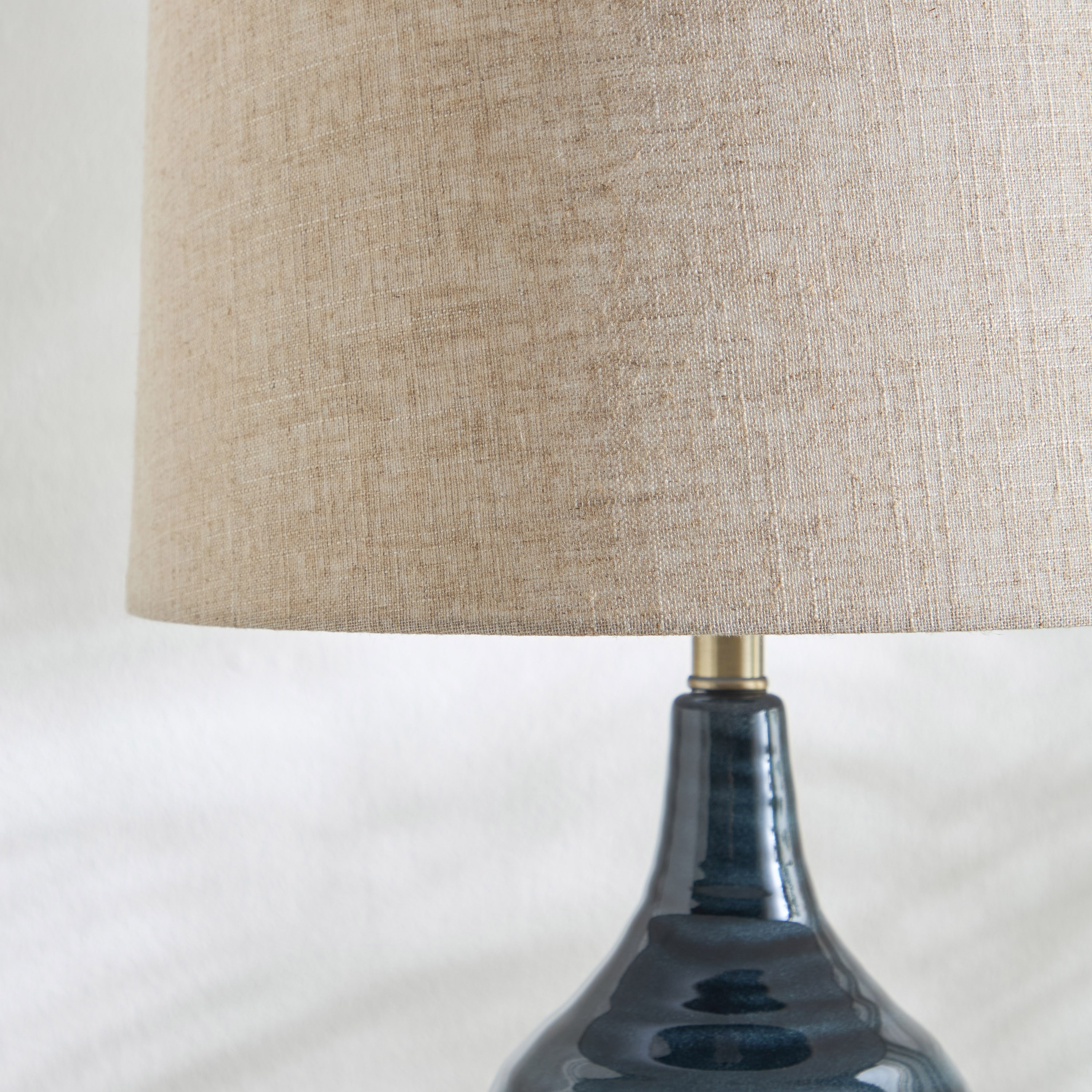 Lio Ceramic Table Lamp - 75 cm-household-lighting-tableanddesklamps-image-3