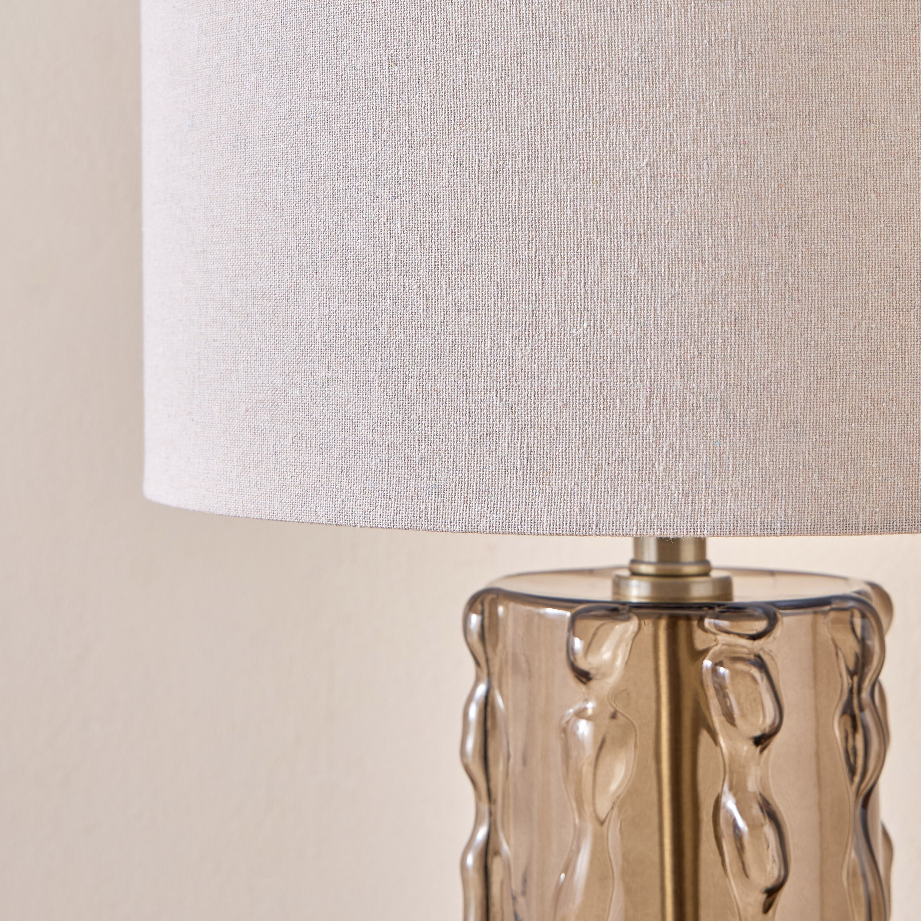 Lina Ceramic Table Lamp - 62 cm-household-lighting-tableanddesklamps-image-3