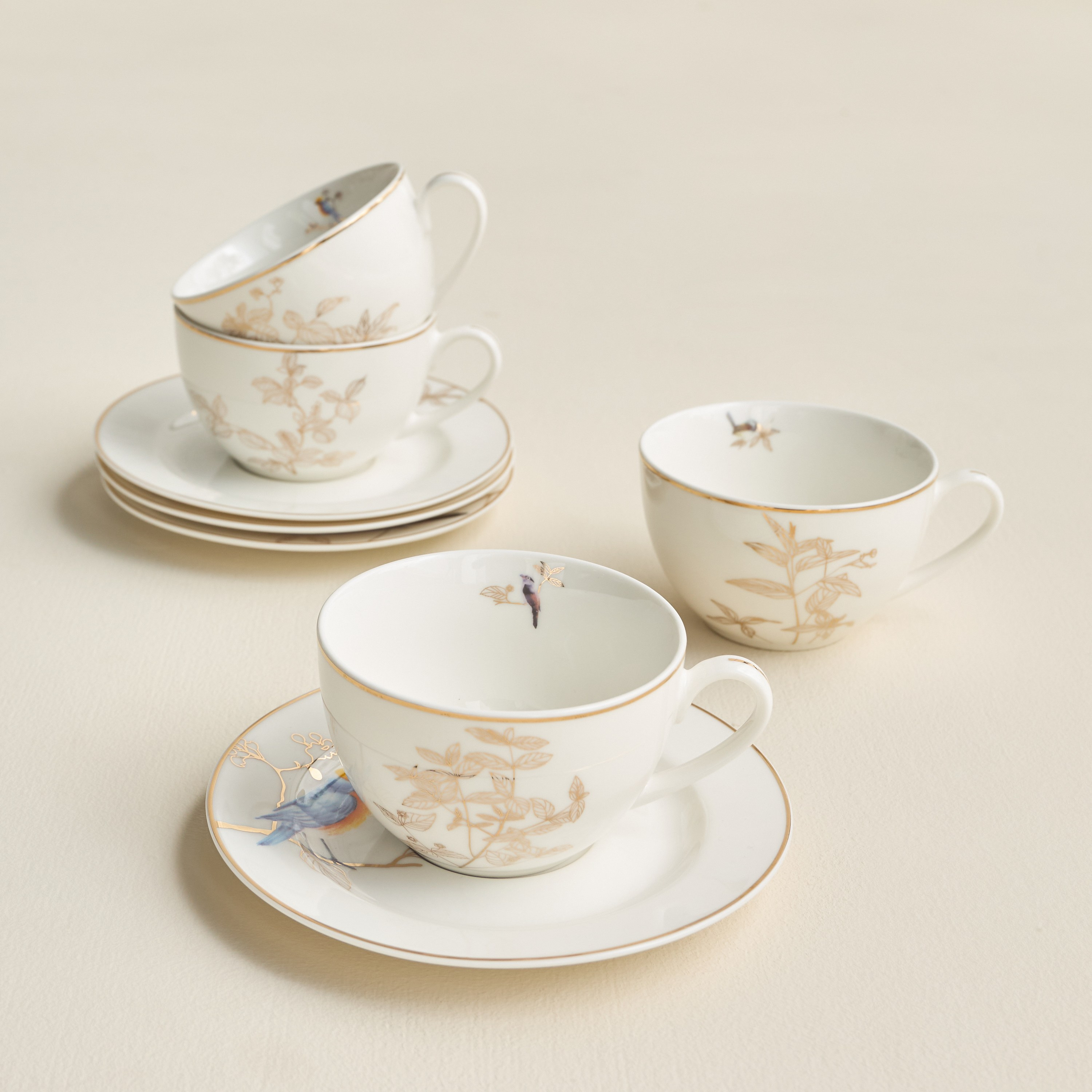 Courtyard 8-Piece- New Bone China Tea Set - 220 ml, Serves 4