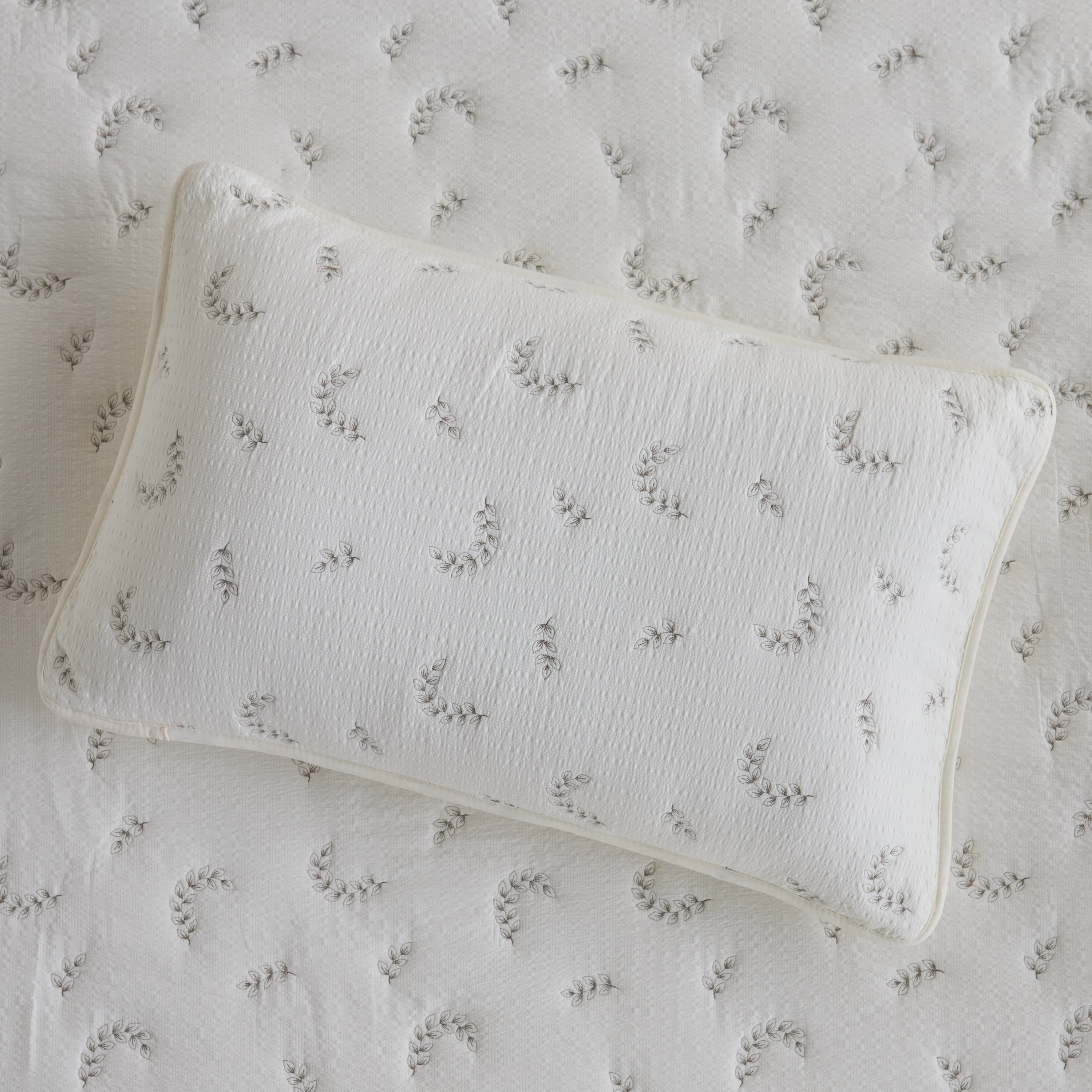 Andre Seersucker Embroidered 2-Piece Full Bedspread Set - 160x240 cm-household-bedding-comfortersandbedspreads-bedspreads-image-3