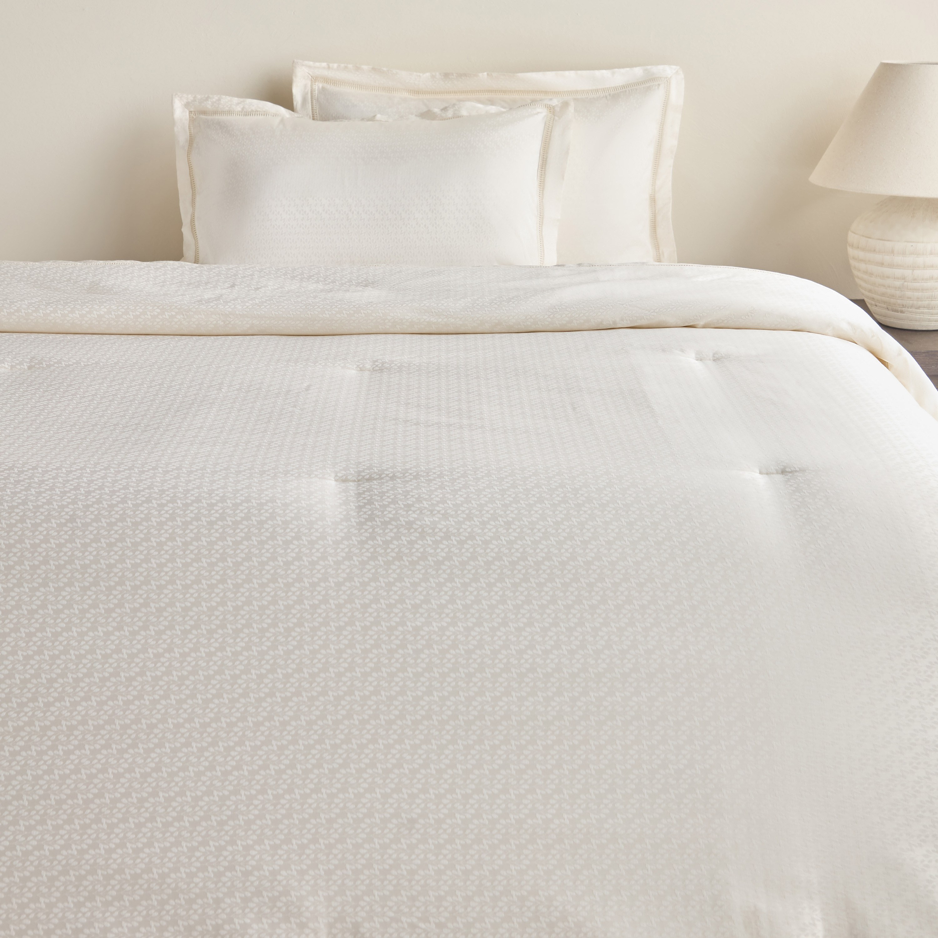 Leonor Jacquard  300 Thread Count 3-Piece Super King Comforter Set - 240x260 cm-household-bedding-comfortersandbedspreads-comforters-image-2
