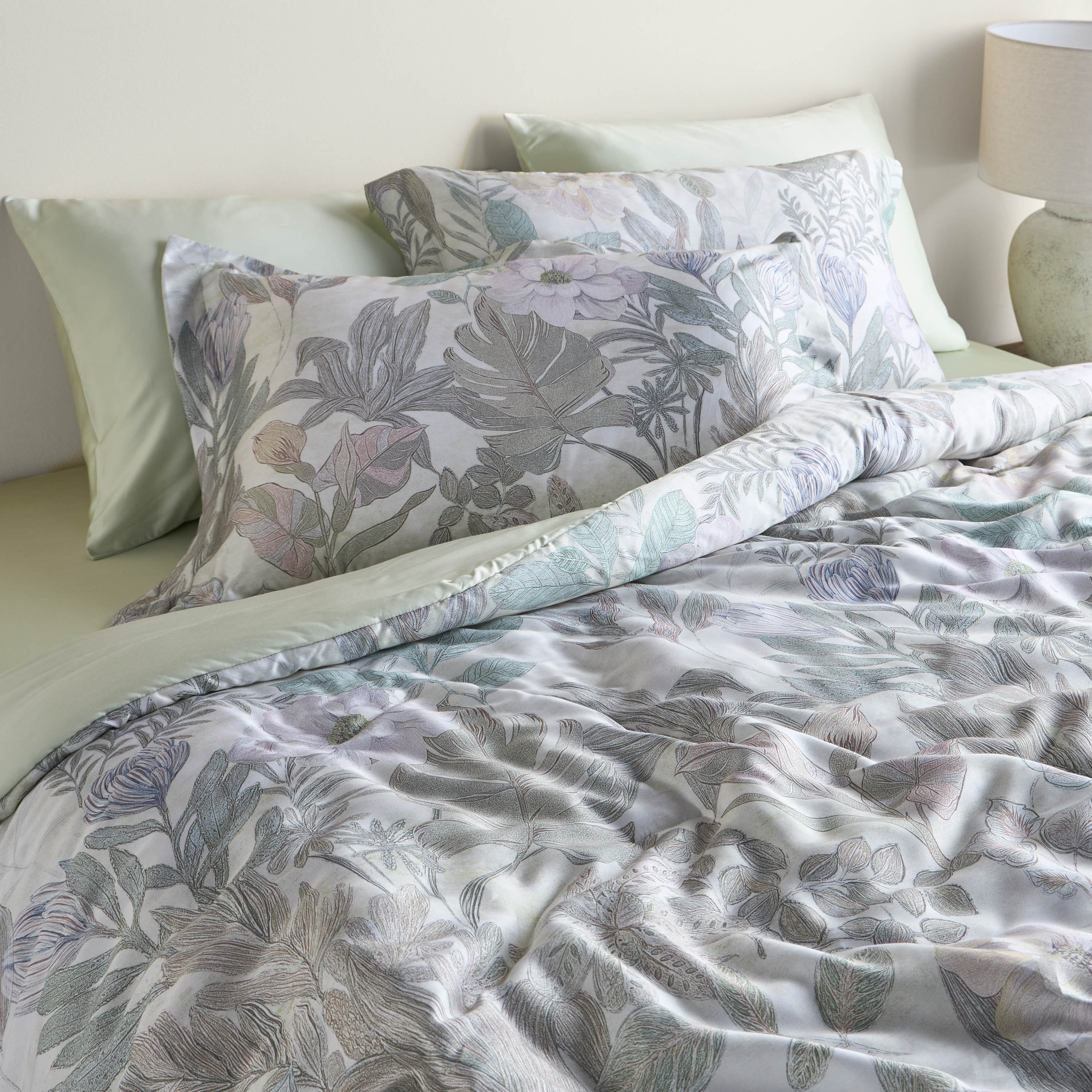 Dulche Tencel Lyocell Floral Print 300 Thread Count 6-Piece Super King Comforter Set - 240x260 cm-household-bedding-comfortersandbedspreads-bedinabag-image-7