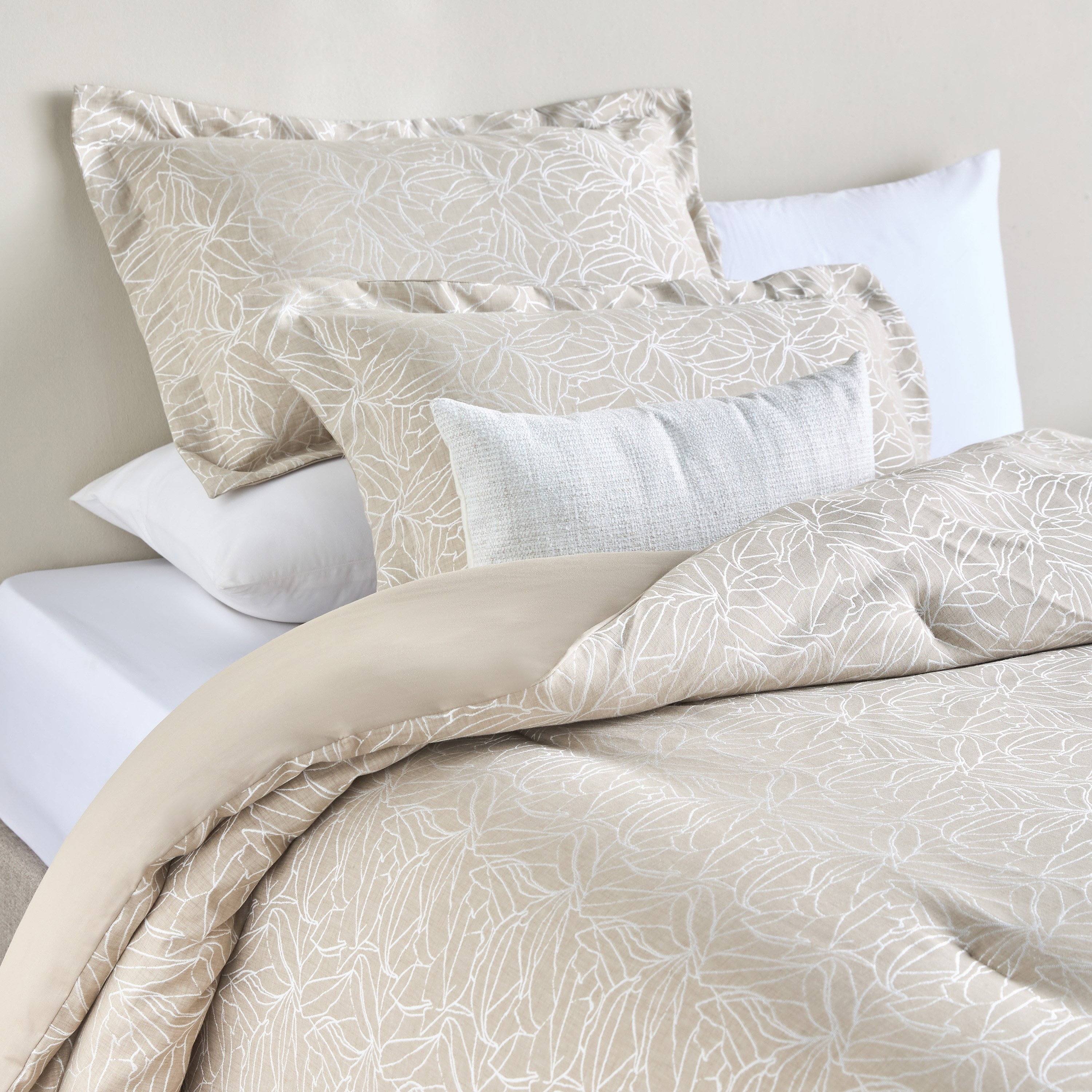Alya Jacquard 4-Piece Super King Comforter Set - 250x260 cm-household-bedding-comfortersandbedspreads-comforters-image-1