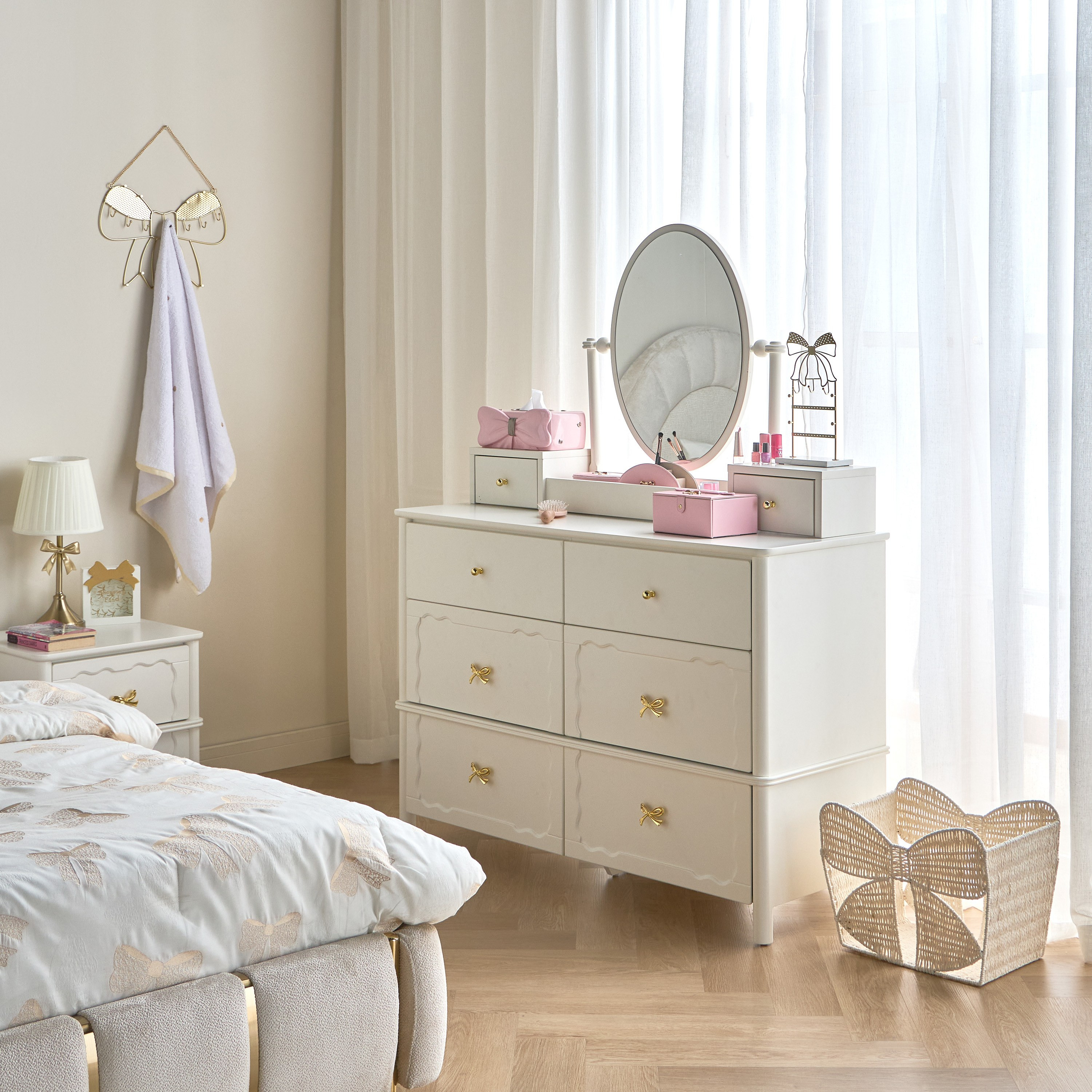حامل مجوهرات بتصميم فيونكة - زينة-babyandkids-bathandstorage-storage-jewelleryboxes-image-3