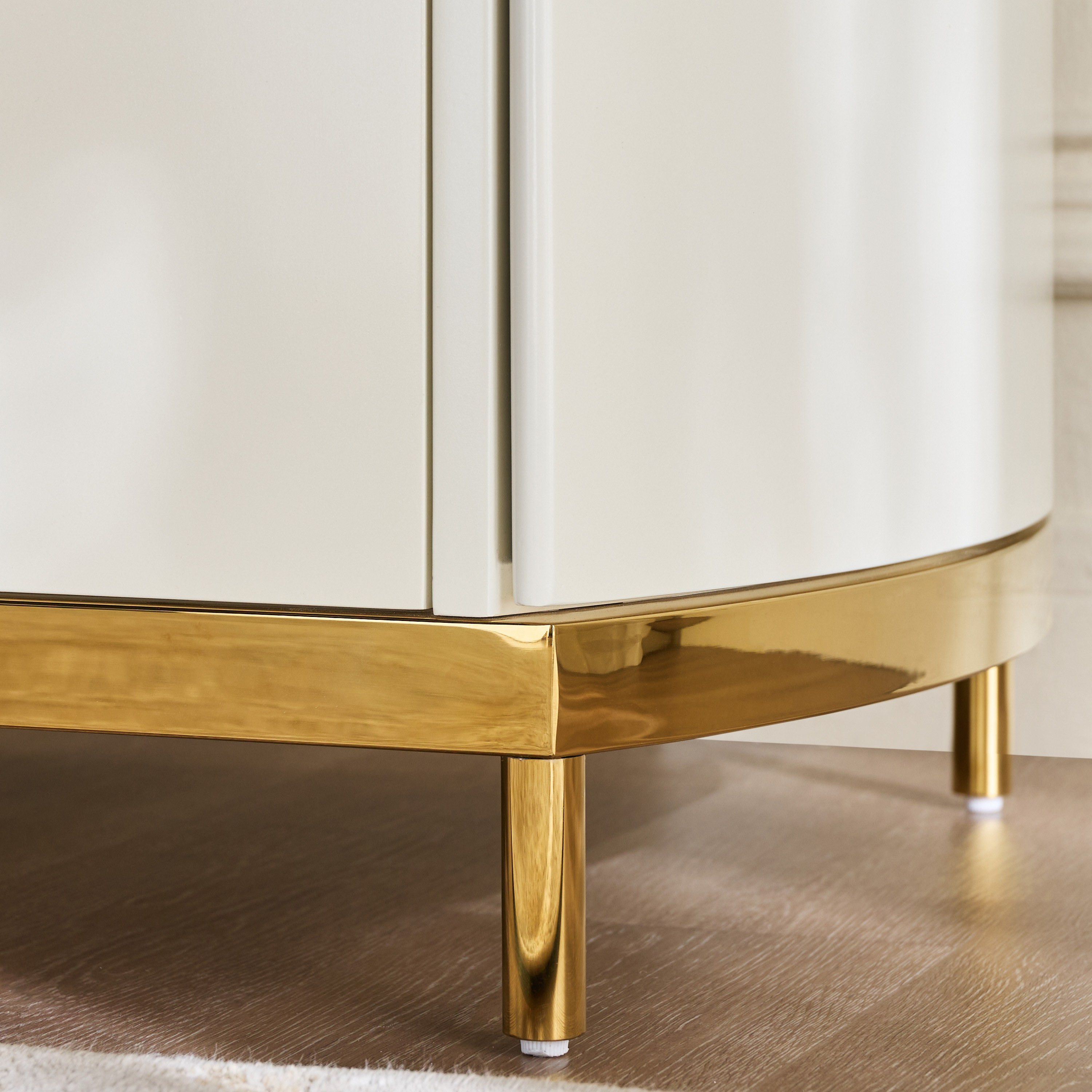 Claudy Bar Counter-furniture-diningroom-buffethutchesandcurios-image-9