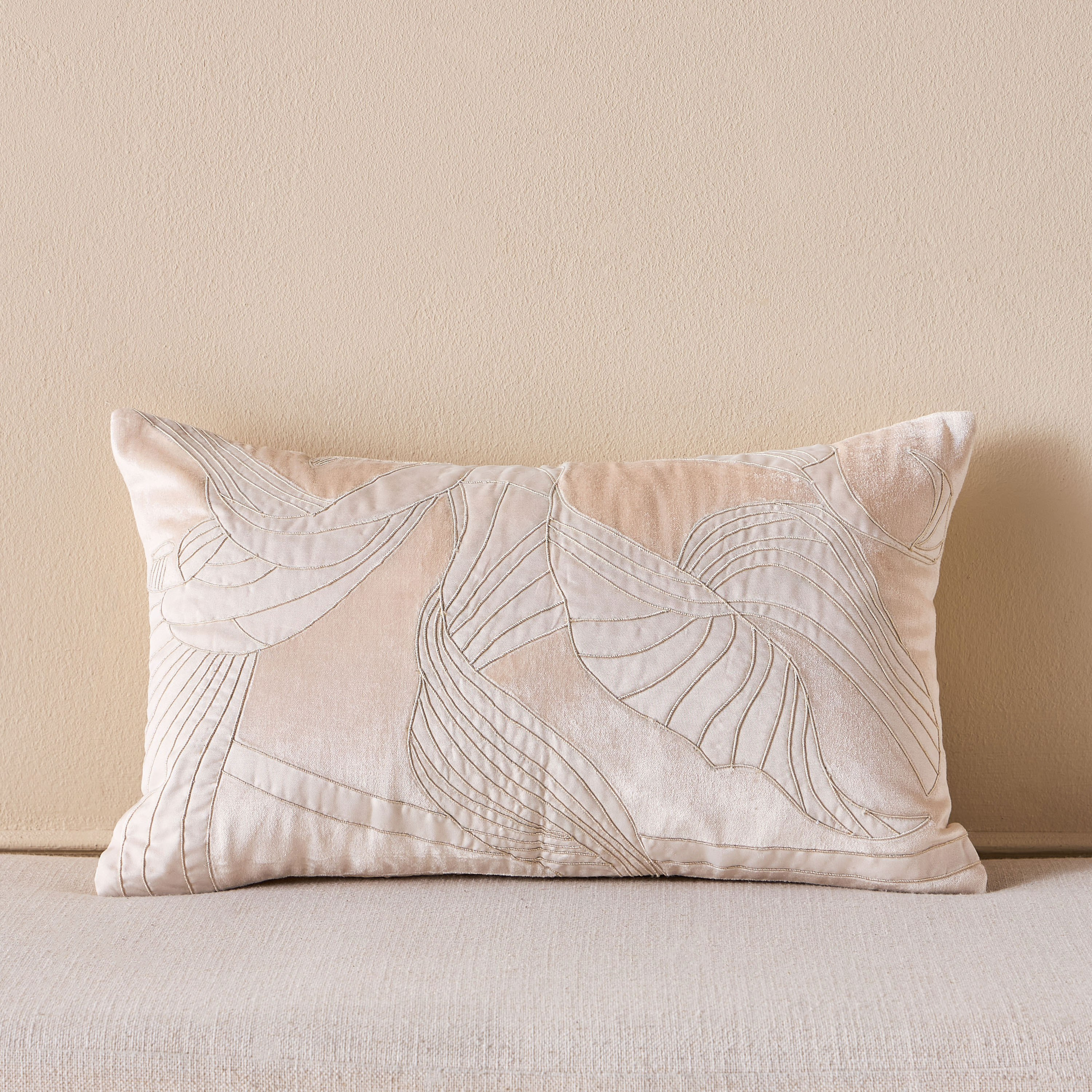 وسادة محشوة مزخرفة - 30x50 سم-household-cushionsandthrows-filledcushions-decorativecushions-image-1