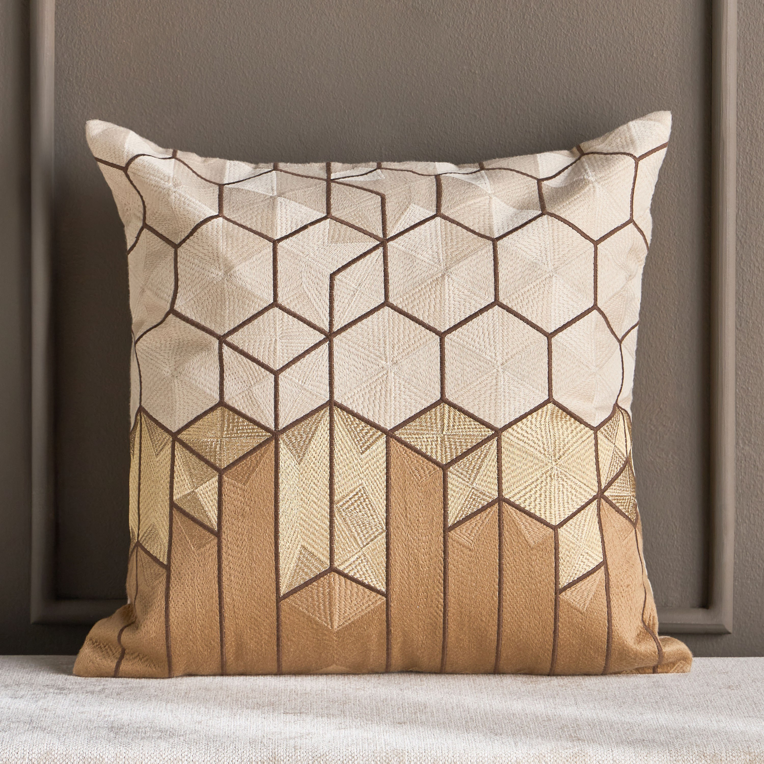 وسادة محشوة مطرزة - فانوس - 50x50 سم-household-cushionsandthrows-filledcushions-decorativecushions-image-1