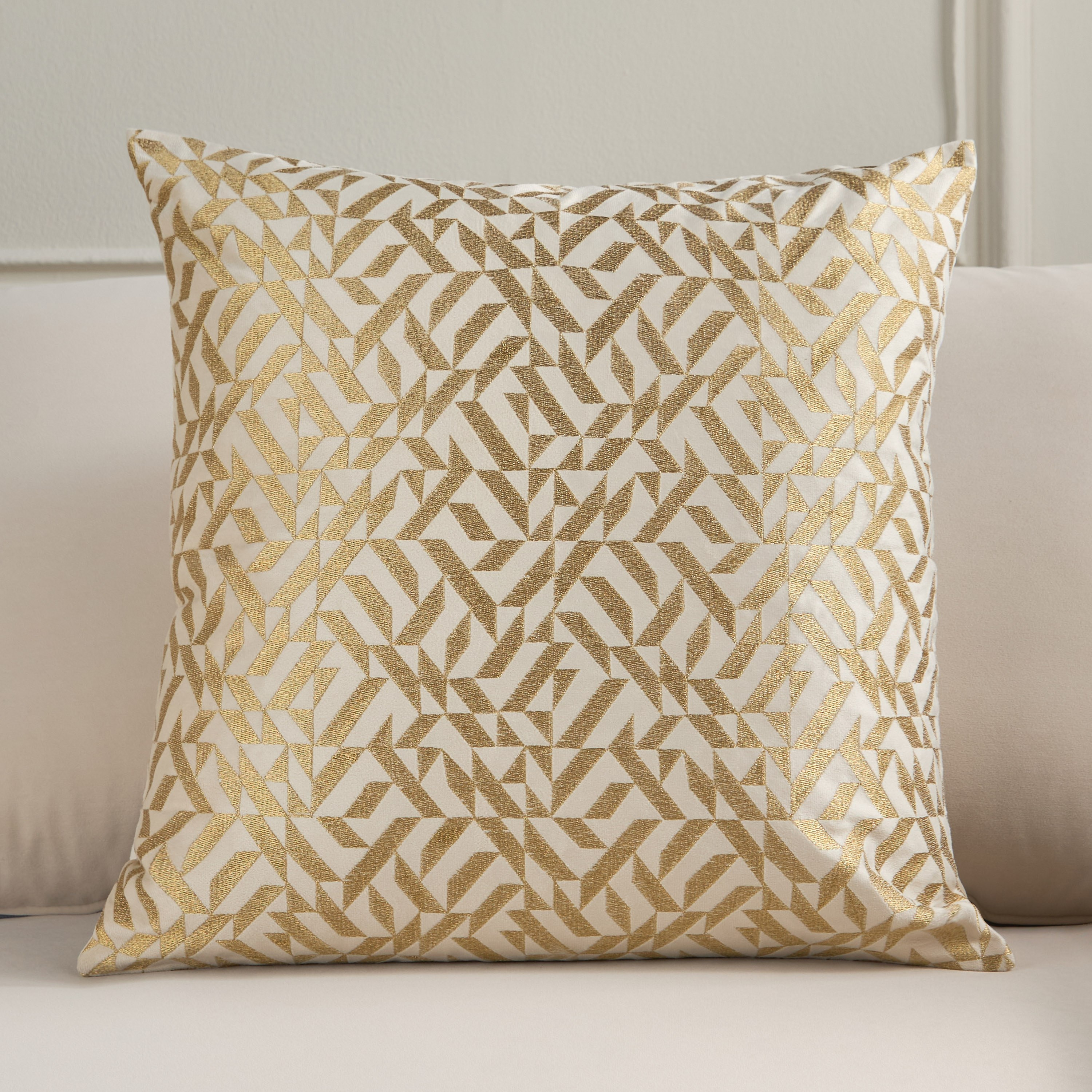 وسادة محشوة مطرزة - تخريمة - 50x50 سم-household-cushionsandthrows-filledcushions-decorativecushions-image-5