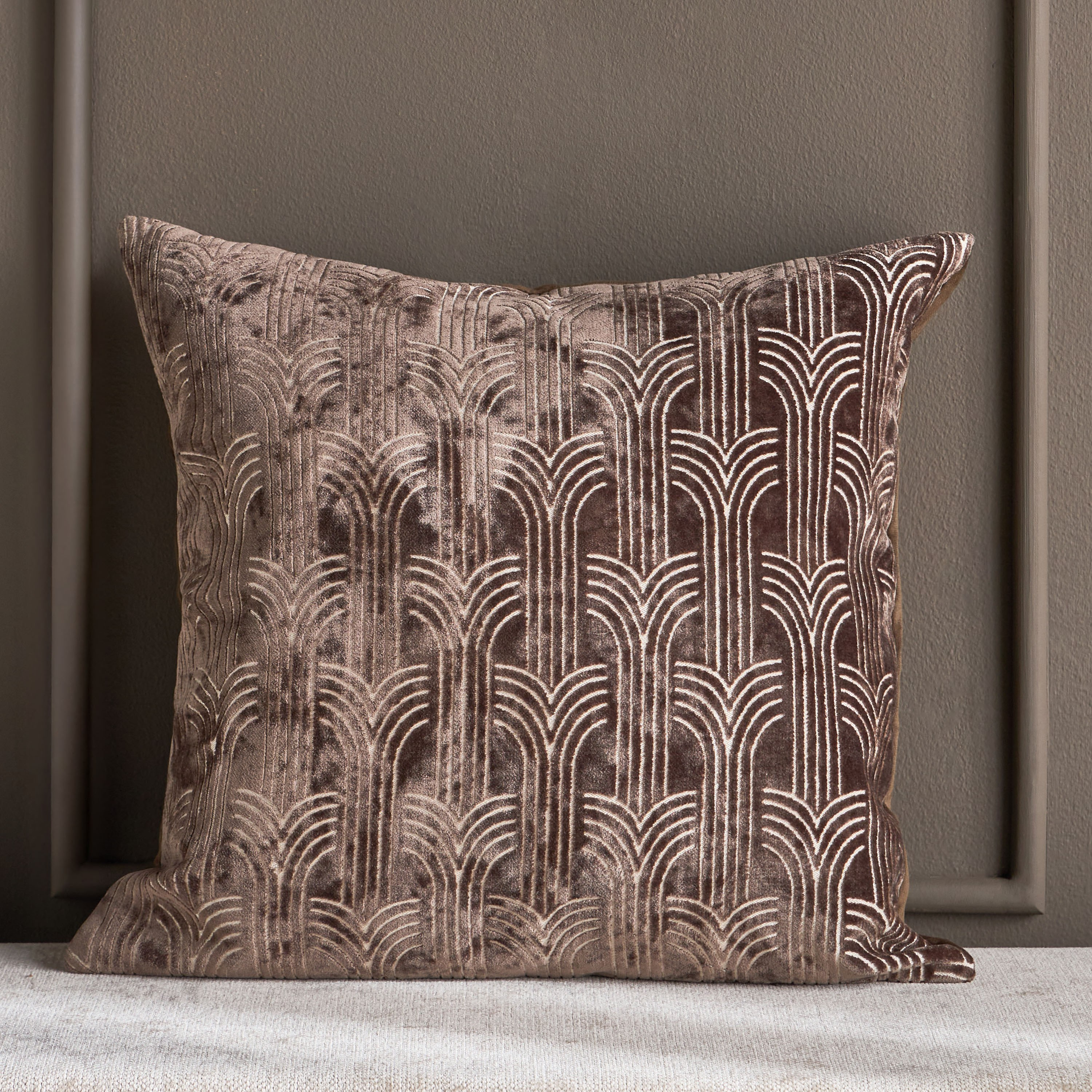 Aqwas Jacquard Filled Cushion - 50x50 cm-household-cushionsandthrows-filledcushions-decorativecushions-image-5