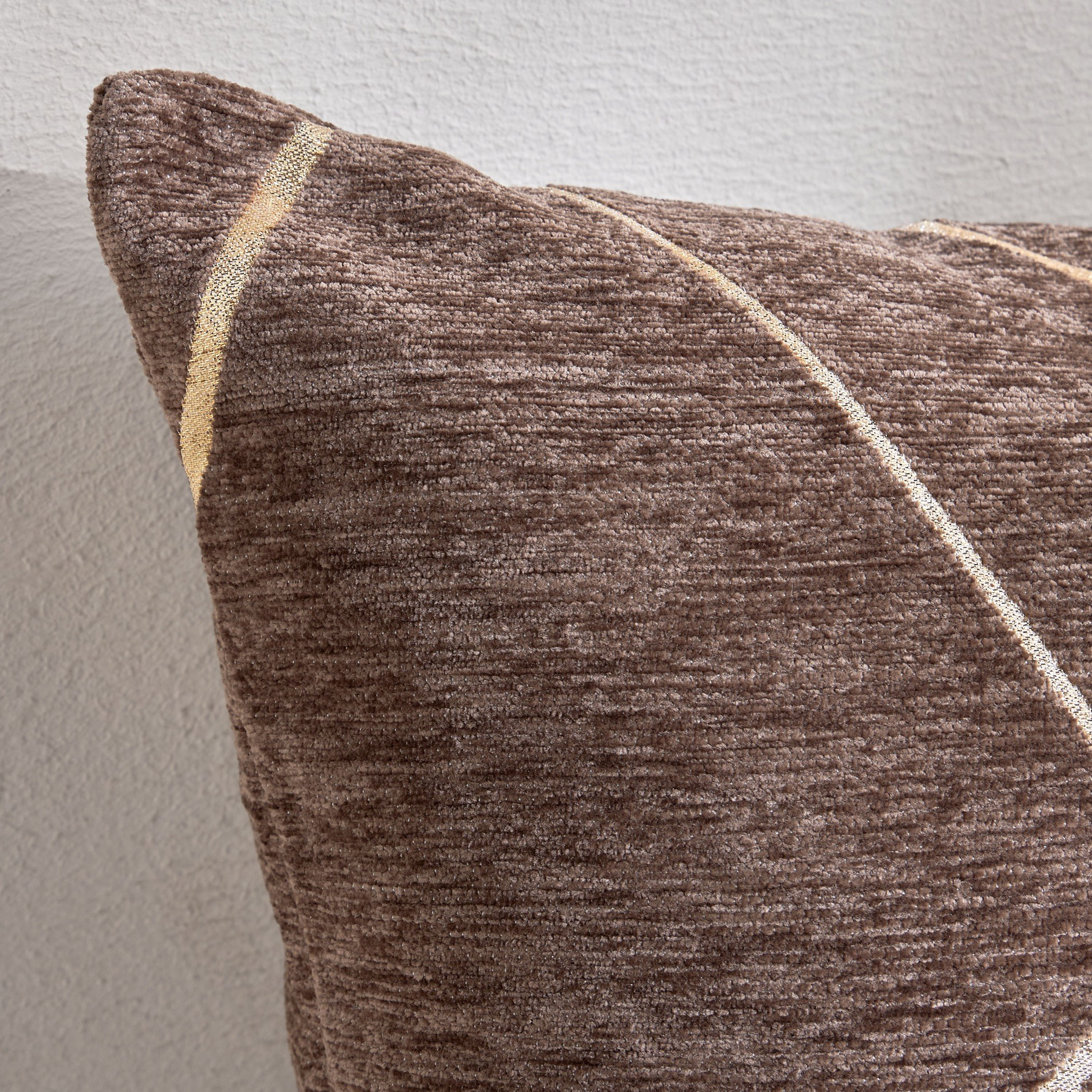 Fanous Lines Jacquard Filled Cushion - 50x50 cm-household-cushionsandthrows-filledcushions-decorativecushions-image-2