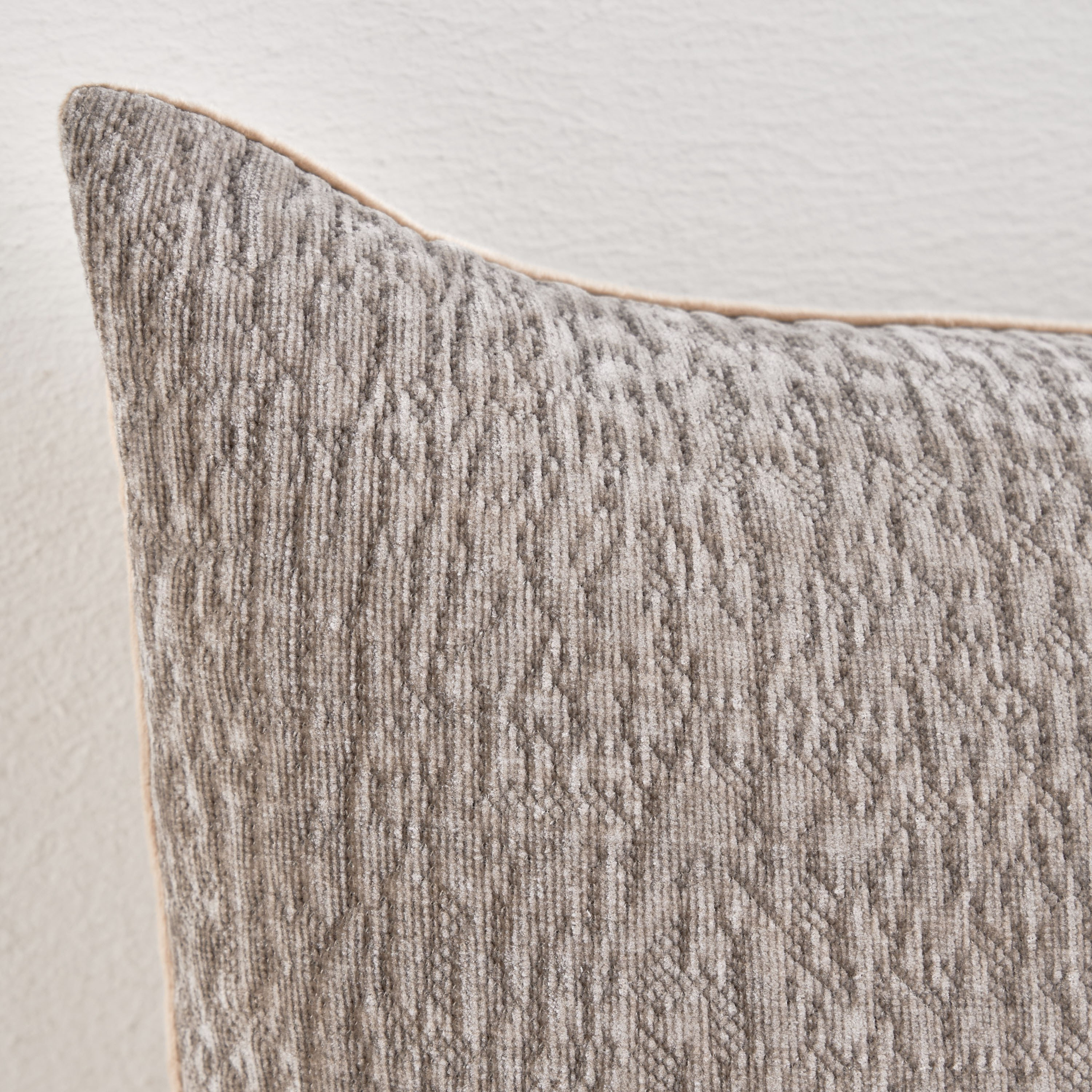 Jibal Abstract Jacquard Filled Cushion - 50x50 cm-household-cushionsandthrows-filledcushions-decorativecushions-image-11