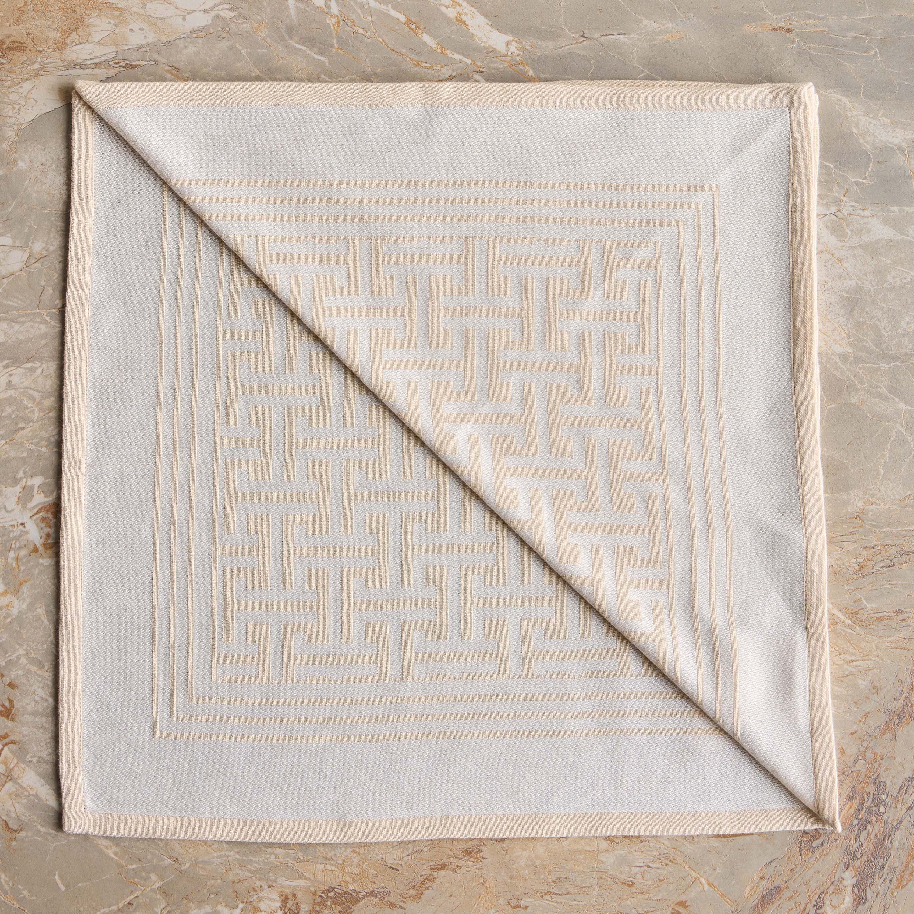 Solena 4-Piece Napkin Set - 43x43 cm-household-dining-tablelinen-napkinsandaccessories-image-1