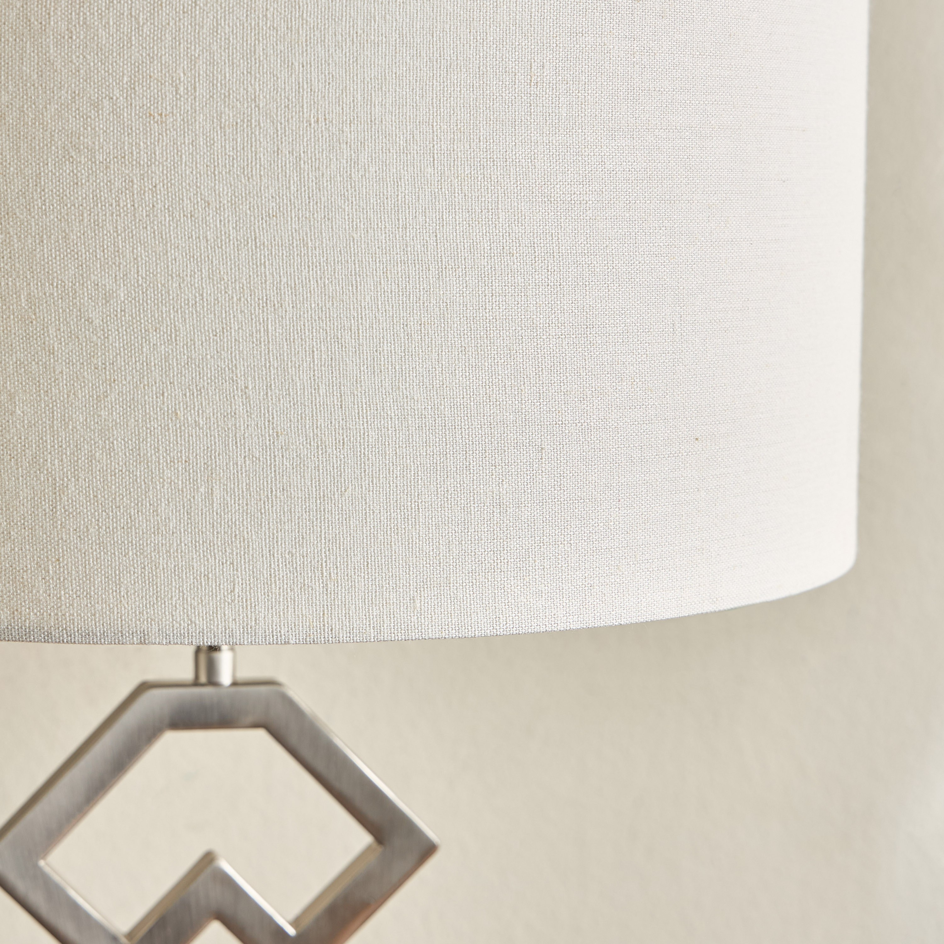 Elara Metal Table Lamp - 68 cm-household-lighting-tableanddesklamps-image-3