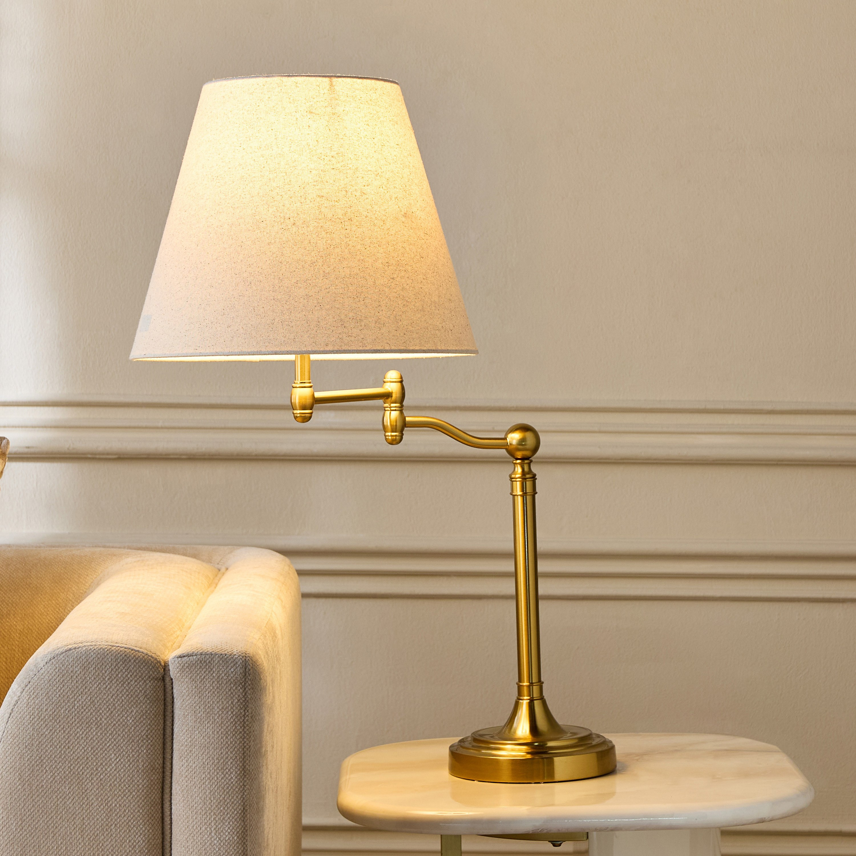 Sable Metal Table Lamp - 77 cm-household-lighting-tableanddesklamps-image-2