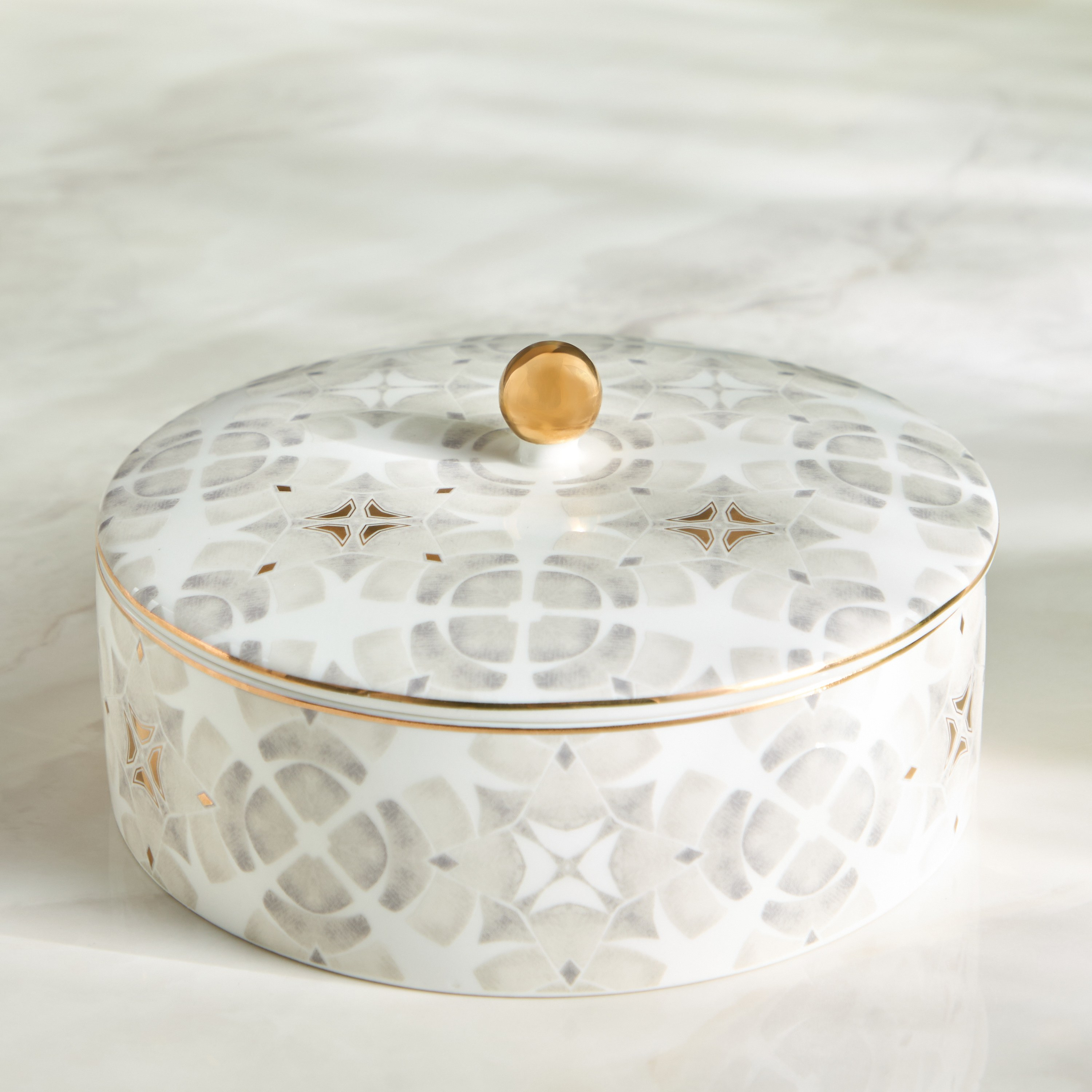 Nur Porcelain Serving Dish with Lid -19 cm