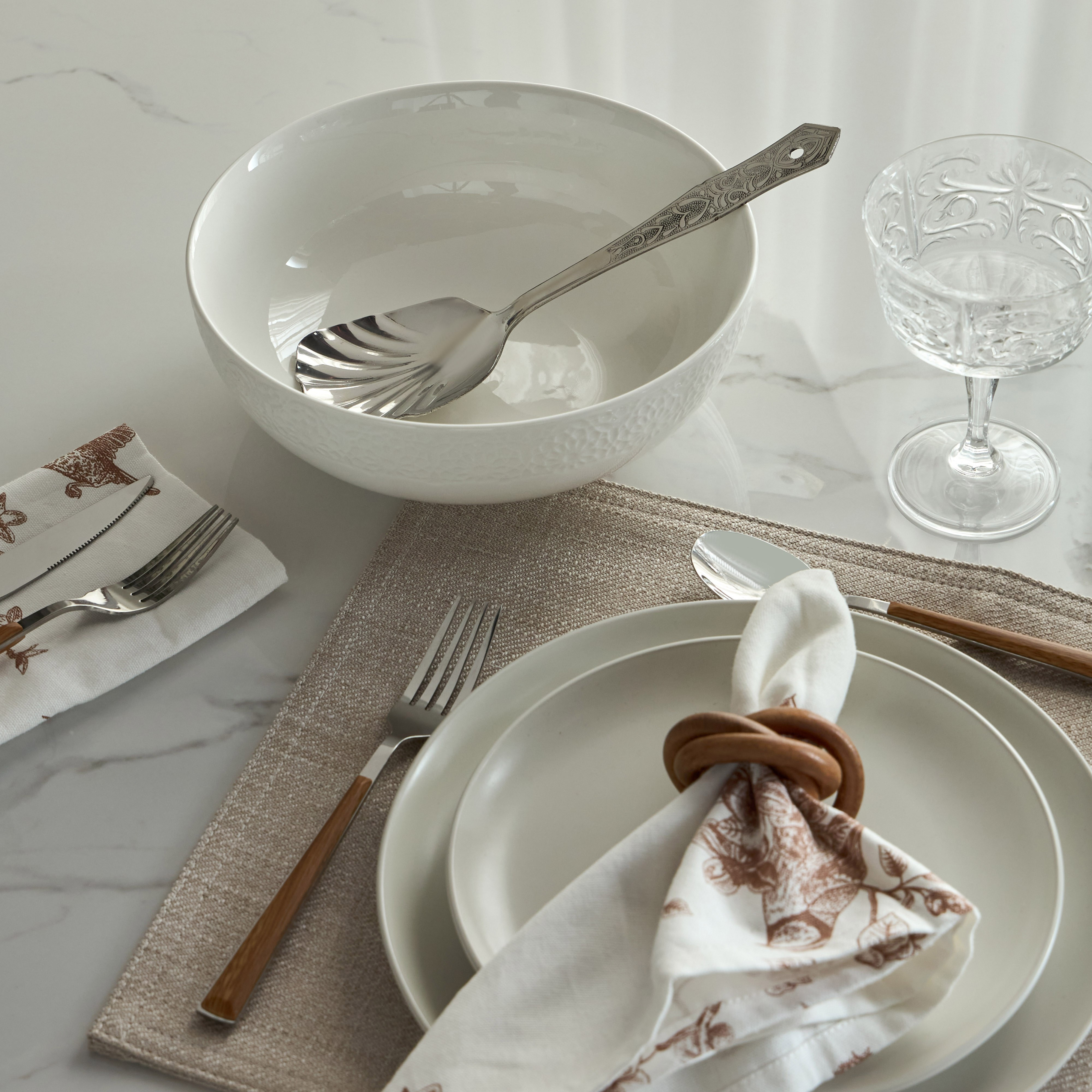 Raqiya Serving Spoon-household-kitchen-kitchentoolsandutensils-foodservingtools-image-3