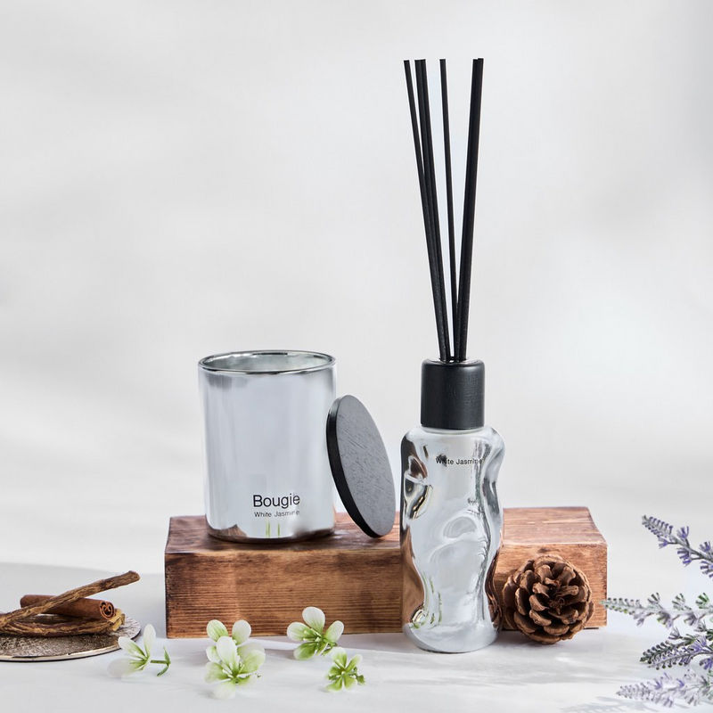 مجموعة هدايا جرة شمع وموزع عطور أعواد القصب برائحة عطر الياسمين الأبيض - بوجي — صورة 1