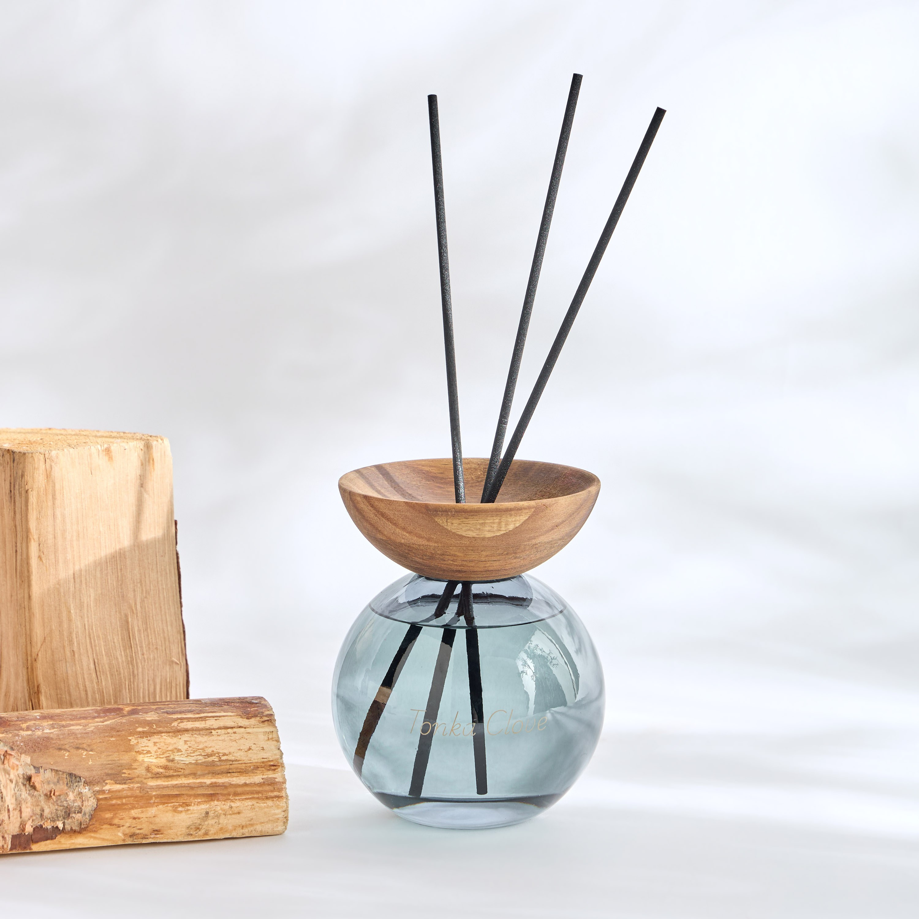 Sherwood Spicy Tonka Clove Reed Diffuser - 500 ml-household-homefragrance-reeddiffusers-image-1