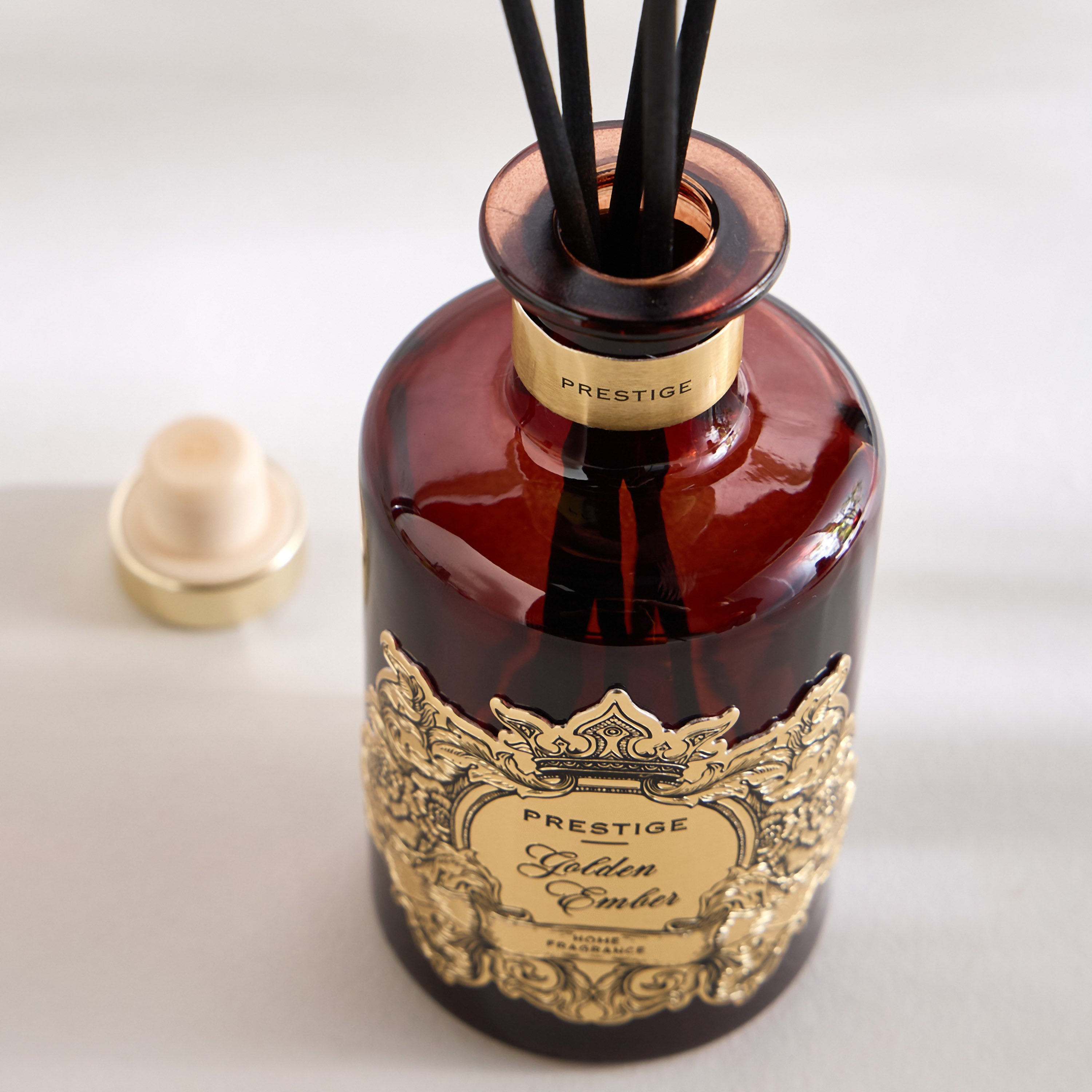 موزع عطور بأعواد جولدن أمبر - بريستيج - 200 مل-household-homefragrance-reeddiffusers-image-3