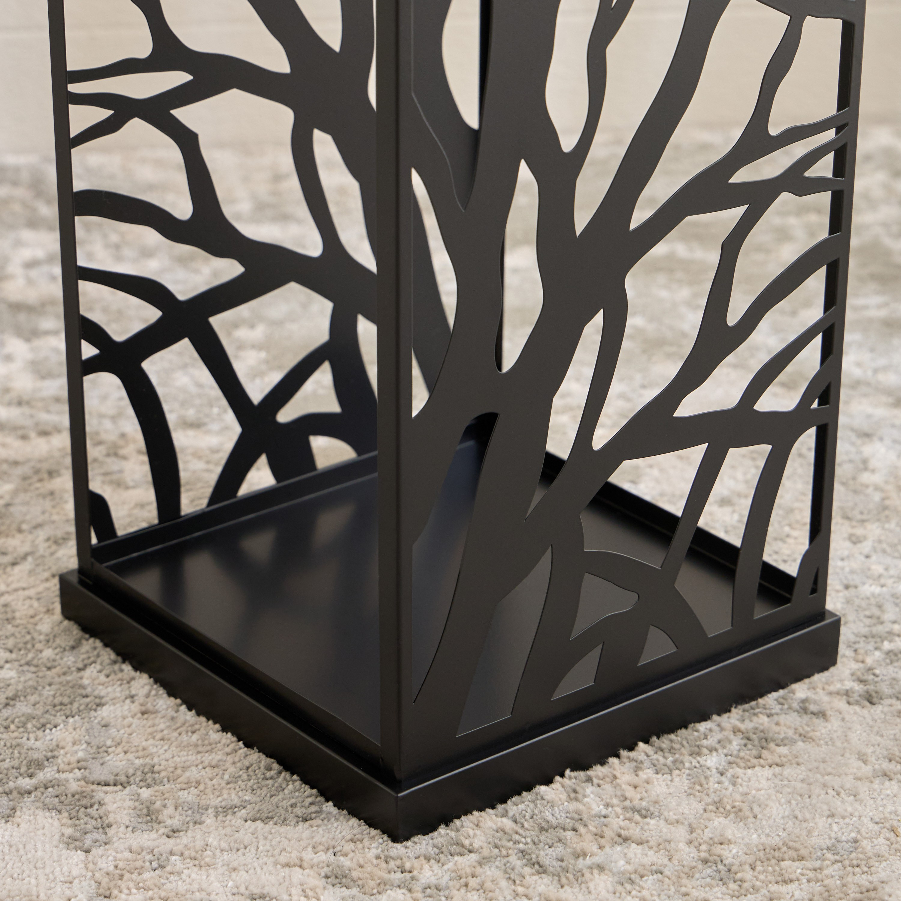 فانوس معدن وزجاج بتصميم فروع - زيا - 46 سم-household-decor-candleholdersandlanterns-image-4