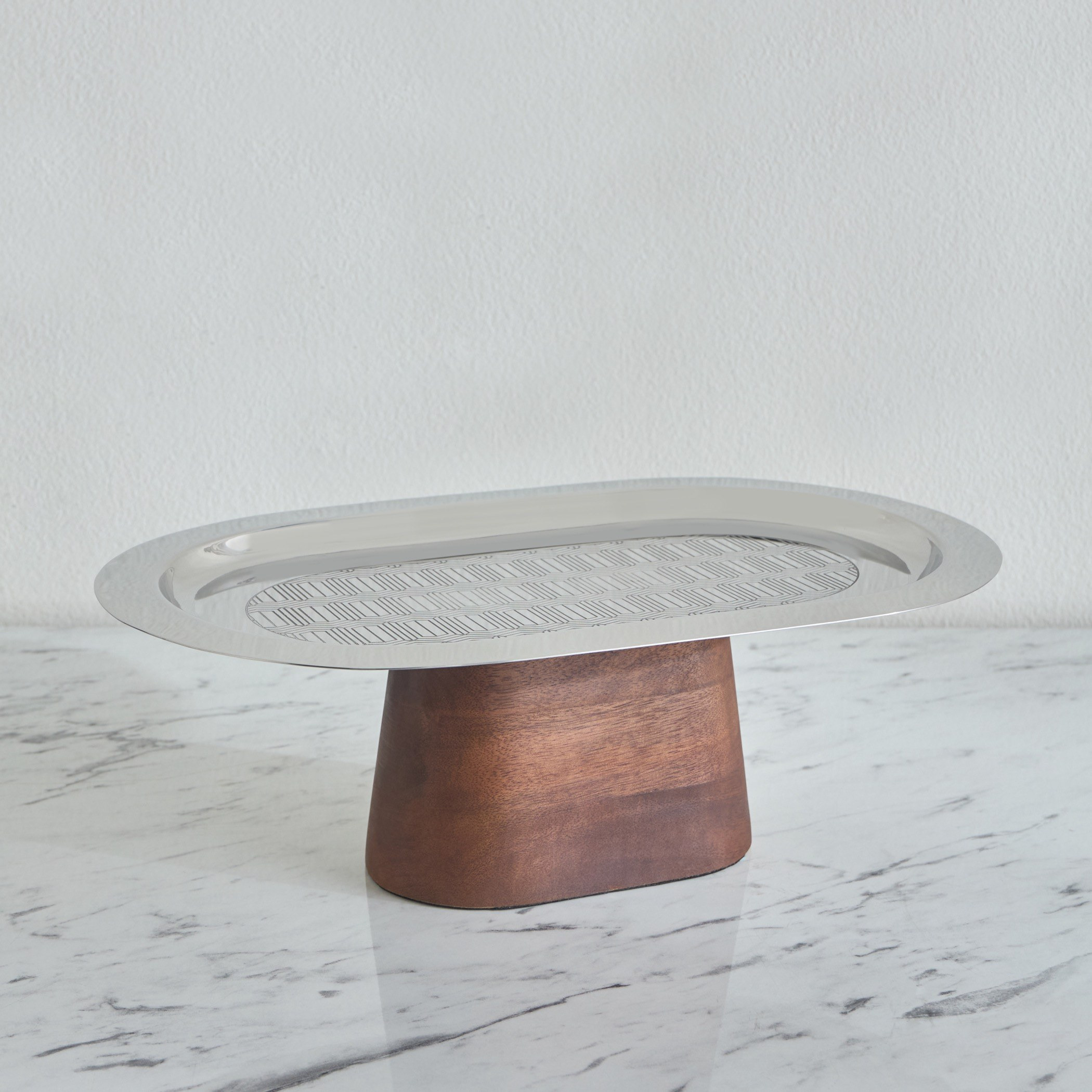 Carven Metal Decorative Platter - 40 cm-household-decor-boxesandtrays-image-1