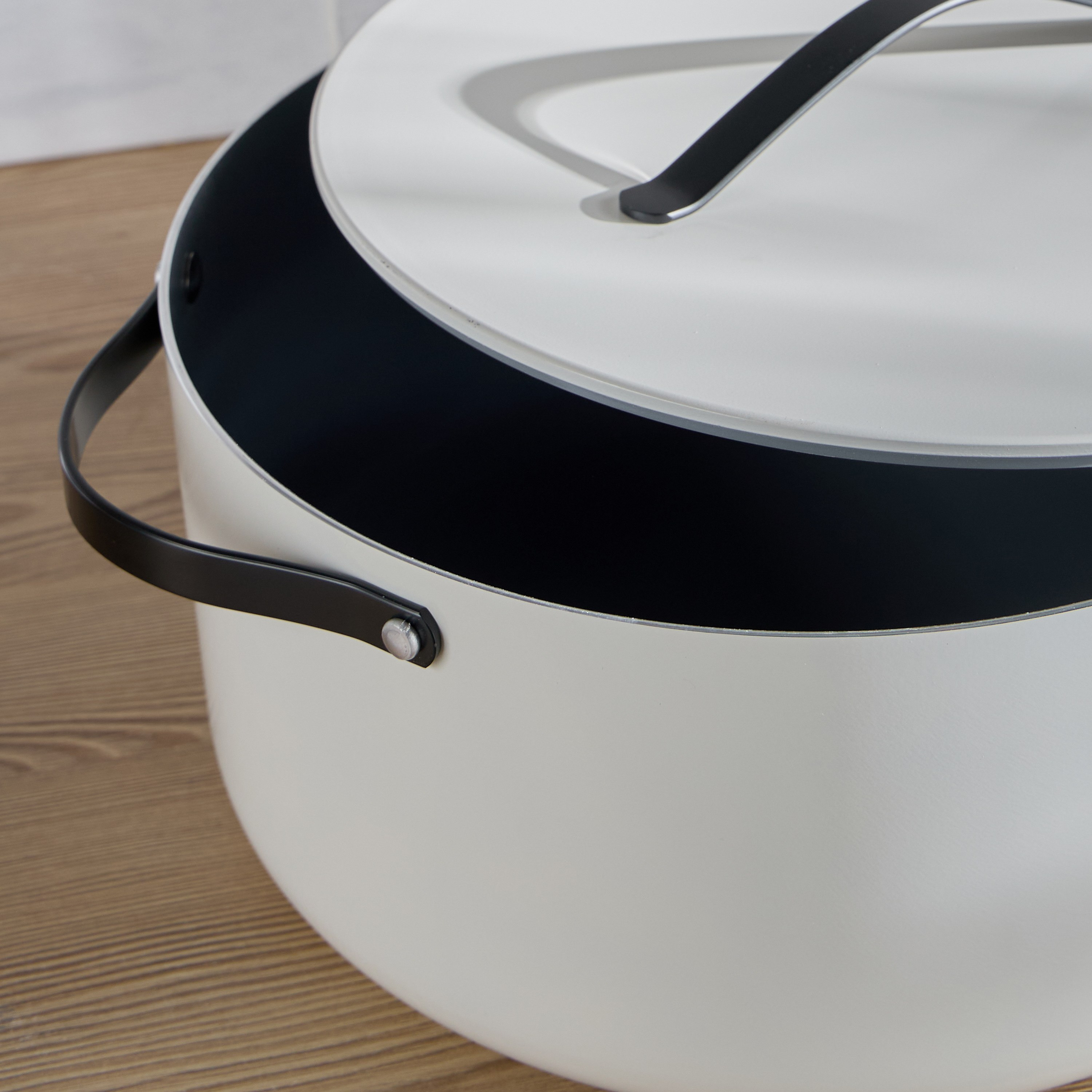 Pristine Aluminium Non-Stick Casserole - 32 cm-household-kitchen-cookware-potsandpans-image-2