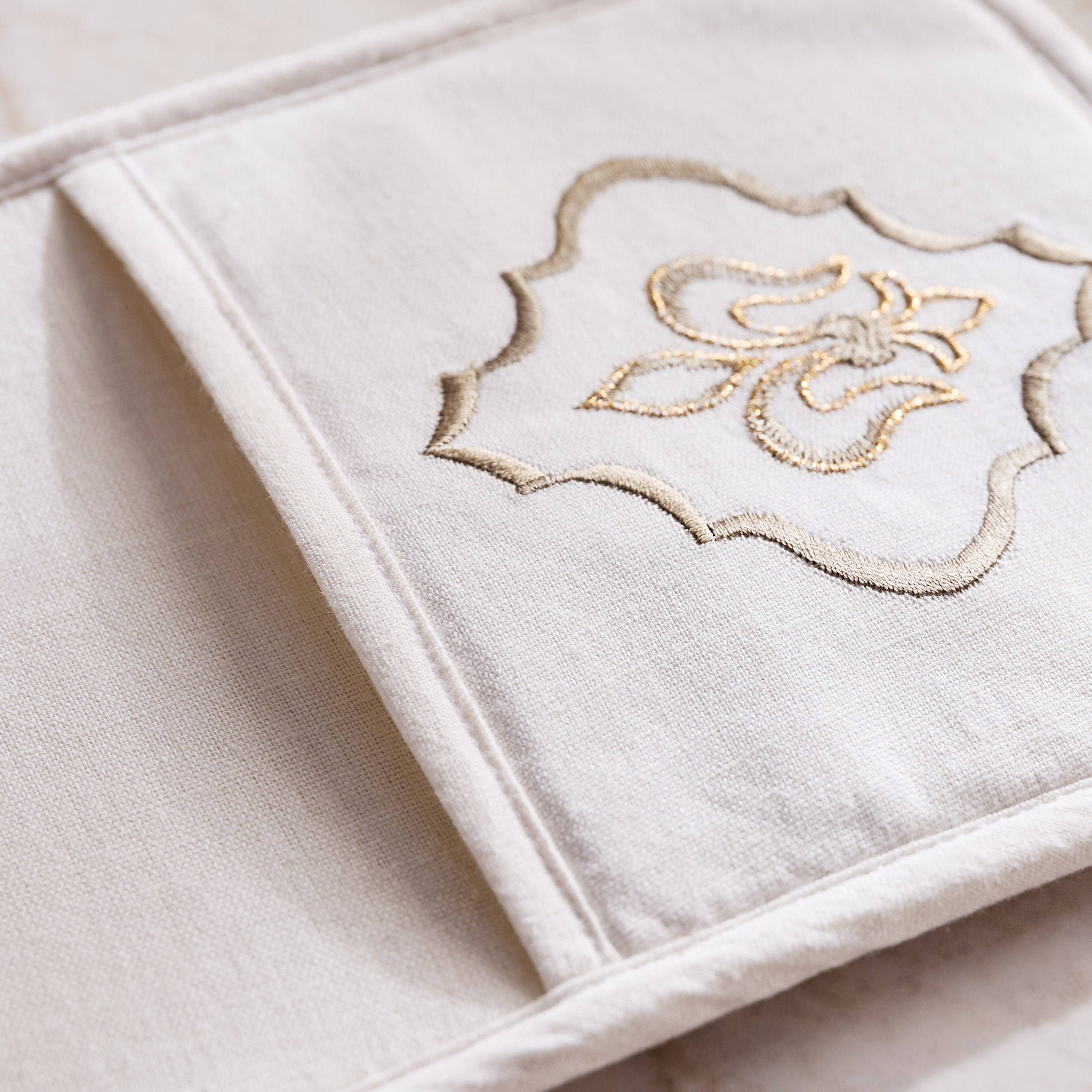 Farid Cotton Cutlery Holder-household-dining-tablelinen-napkinsandaccessories-image-3