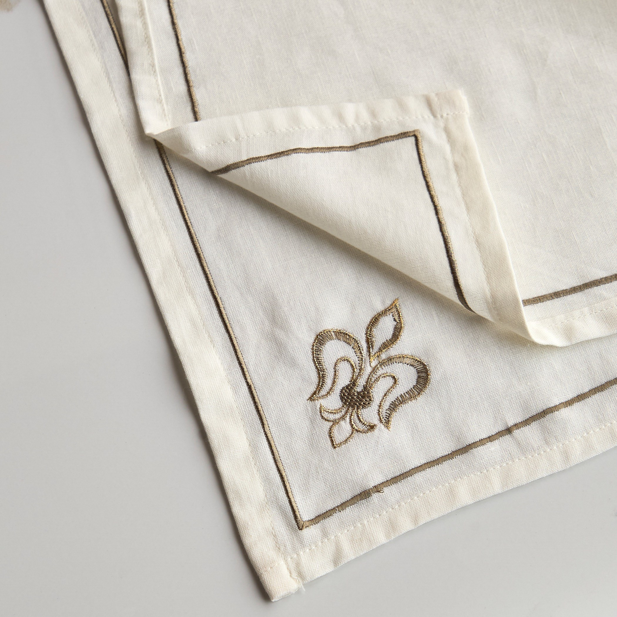 Farid 4-Piece Napkin Set - 45x45 cm-household-dining-tablelinen-napkinsandaccessories-image-2
