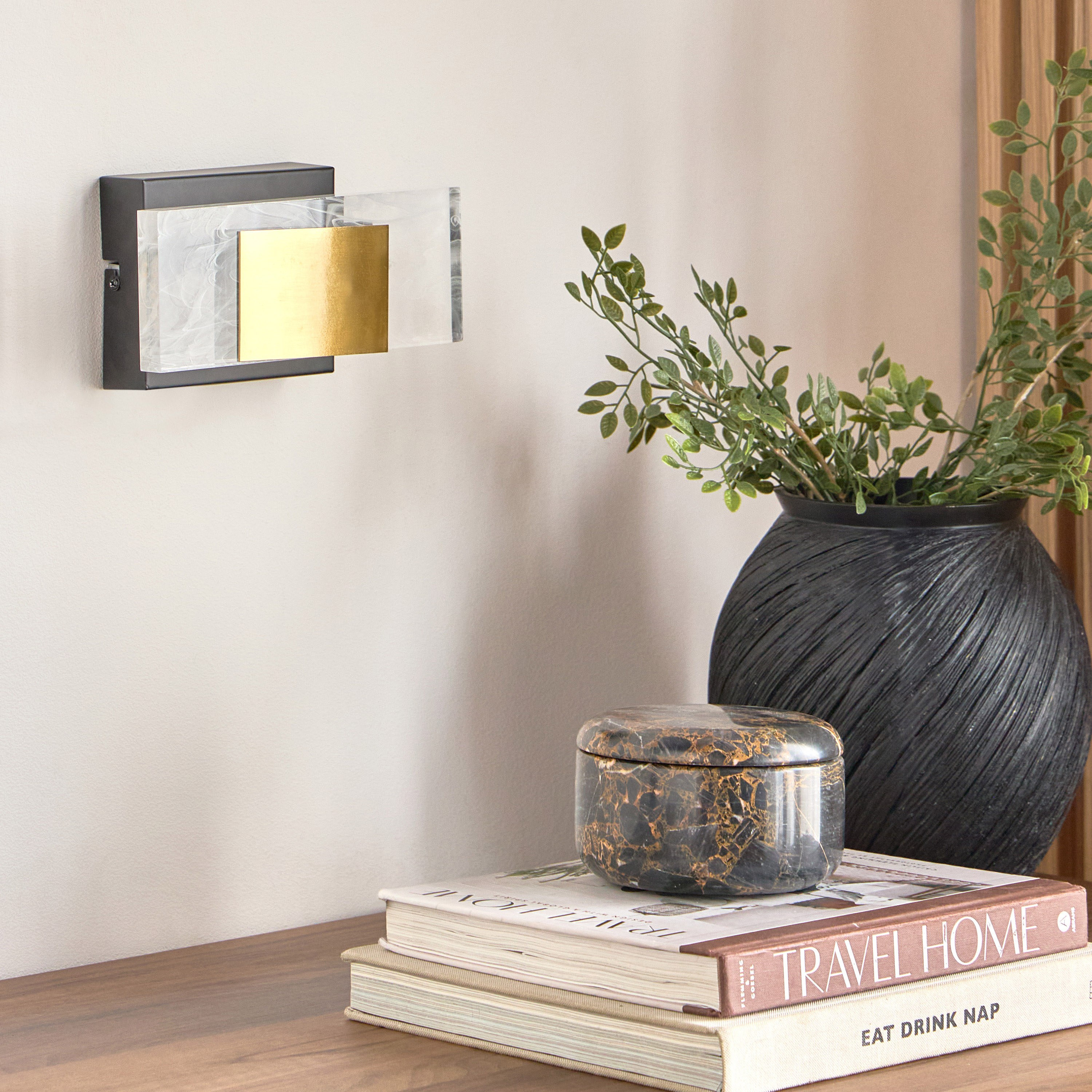 Aguilera Acrylic Wall Lamp-household-lighting-walllamps-image-4