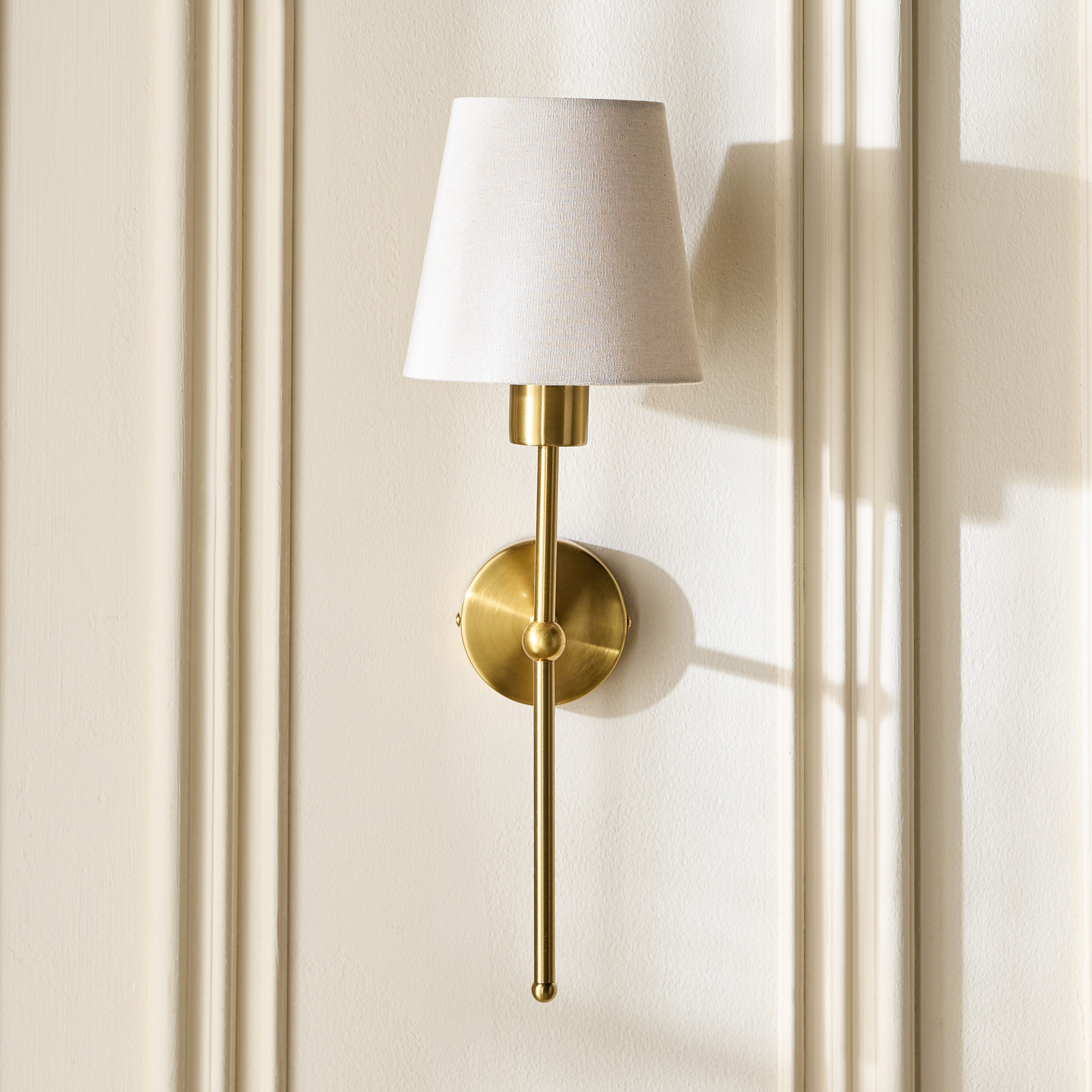 Marsili Metal Wall Lamp-household-lighting-walllamps-image-1