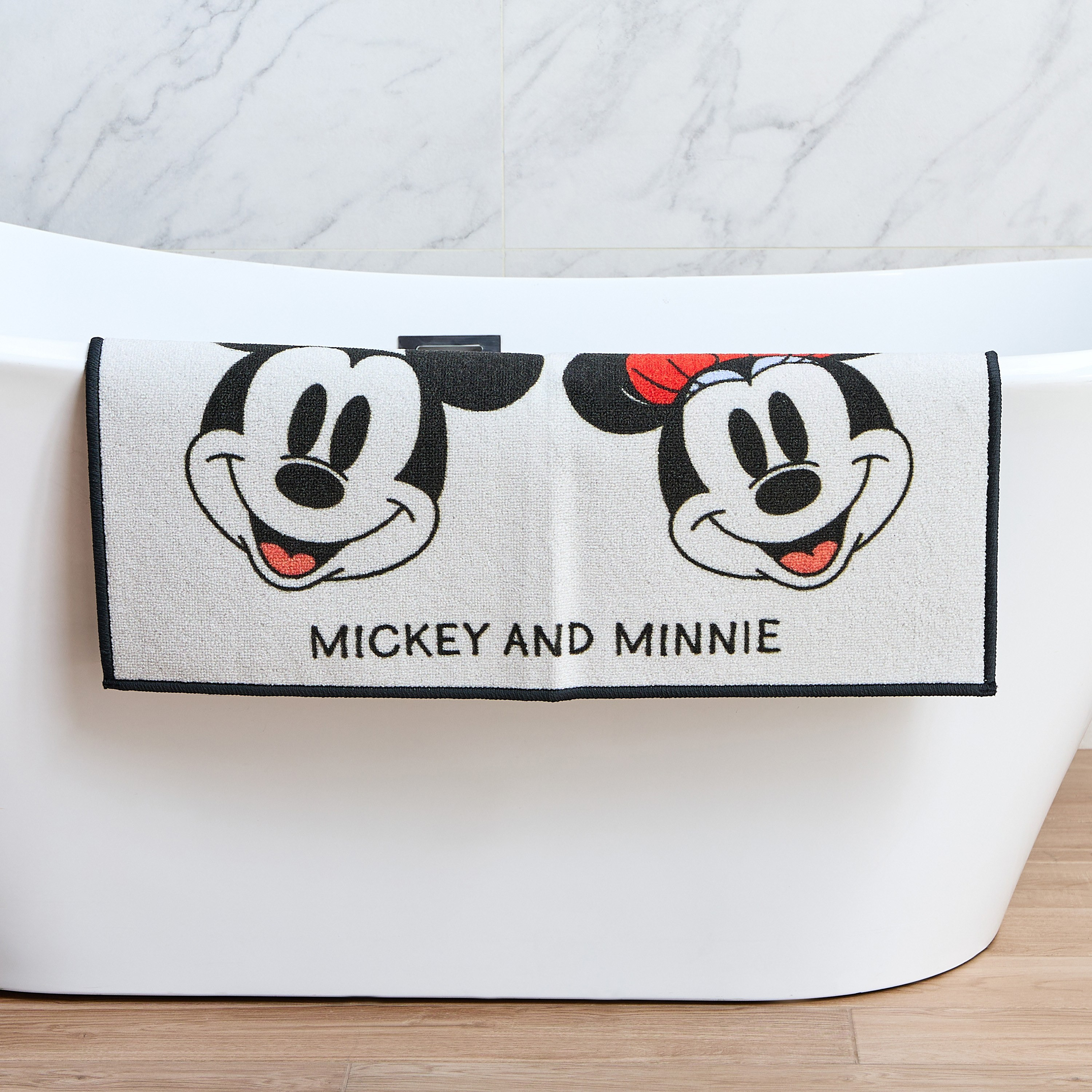 سجادة حمام بتصميم ميكي وميني - 50x80 سم-babyandkids-bathandstorage-bath-bathmats-image-2