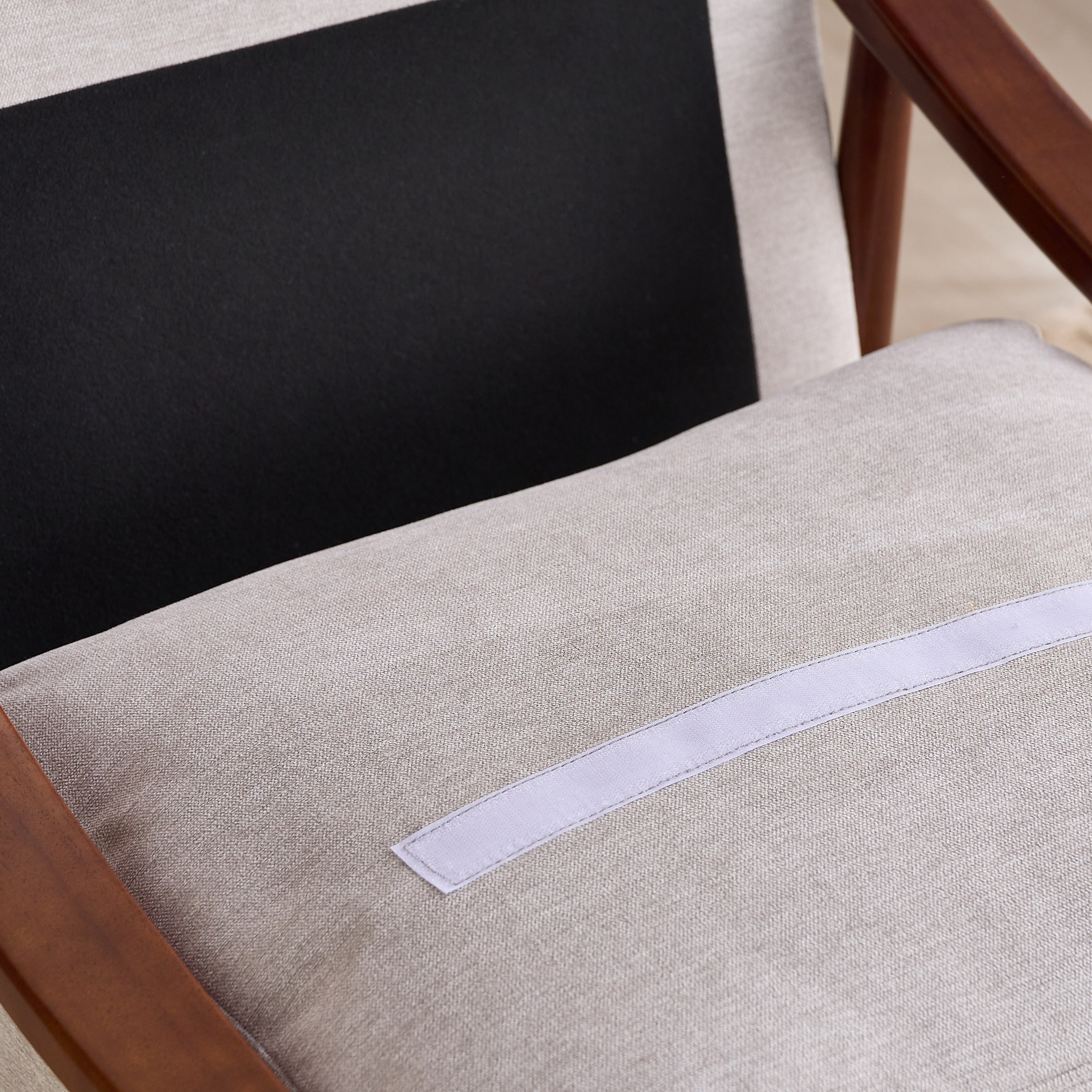 كرسي قماشي بمساند ذراعين - ديلسون-furniture-sofaandseating-armchairs-image-6