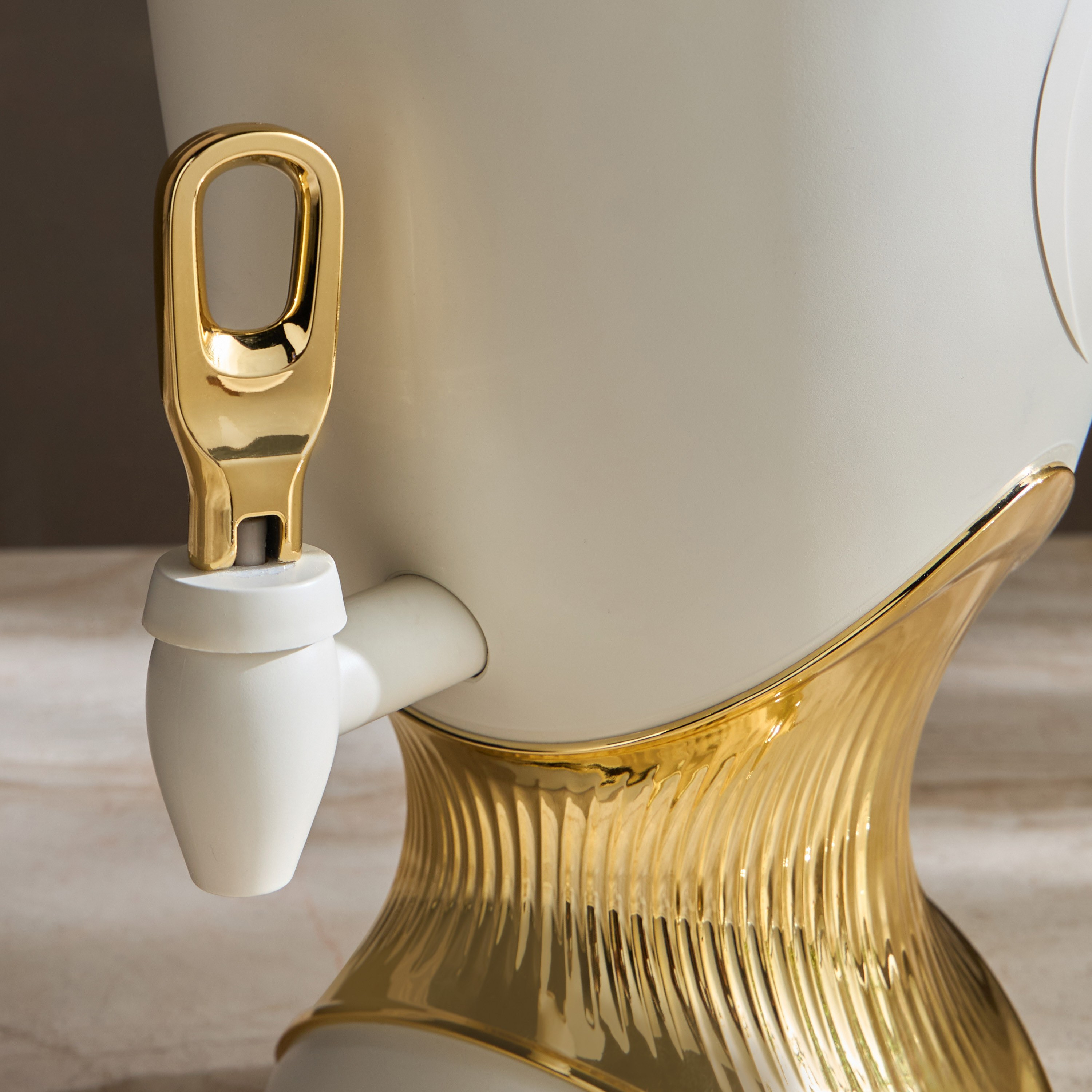 Shamiya Beverage Dispenser - 5.5 L-household-dining-teaandcoffee-vacuumflaskscoffeeandteapots-image-3