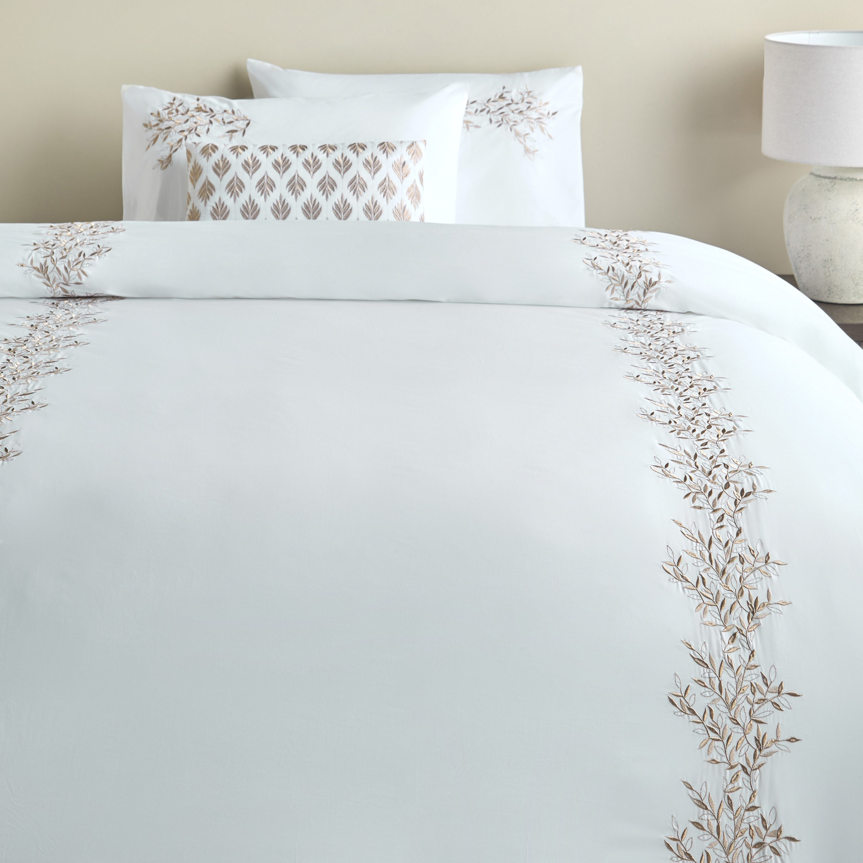 Shimery Cotton Embroidered 4-Piece Super King Comforter Set - 240x260 cm-household-bedding-comfortersandbedspreads-comforters-image-2